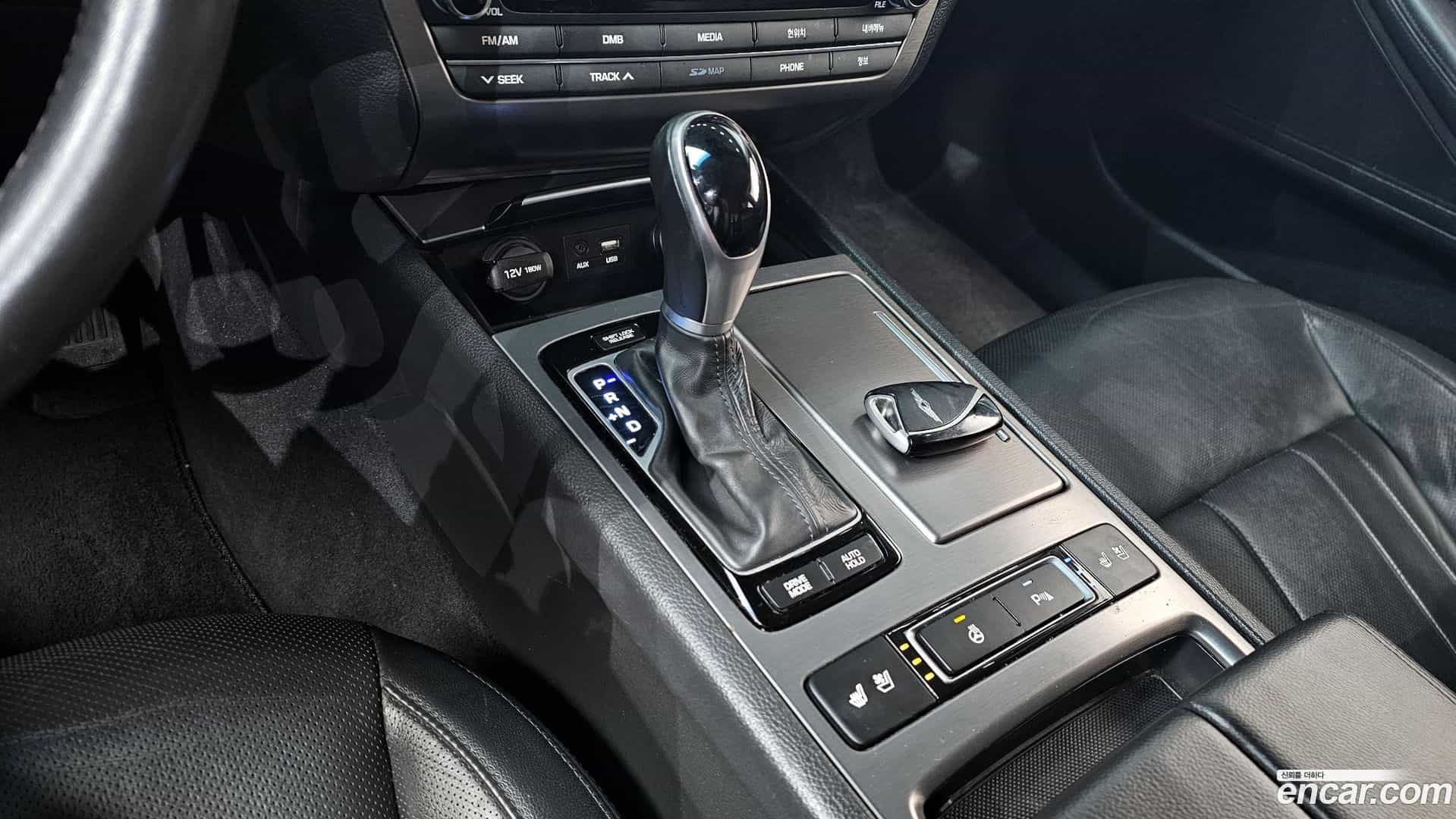 Genesis Hyundai 2016.3-INNER-009