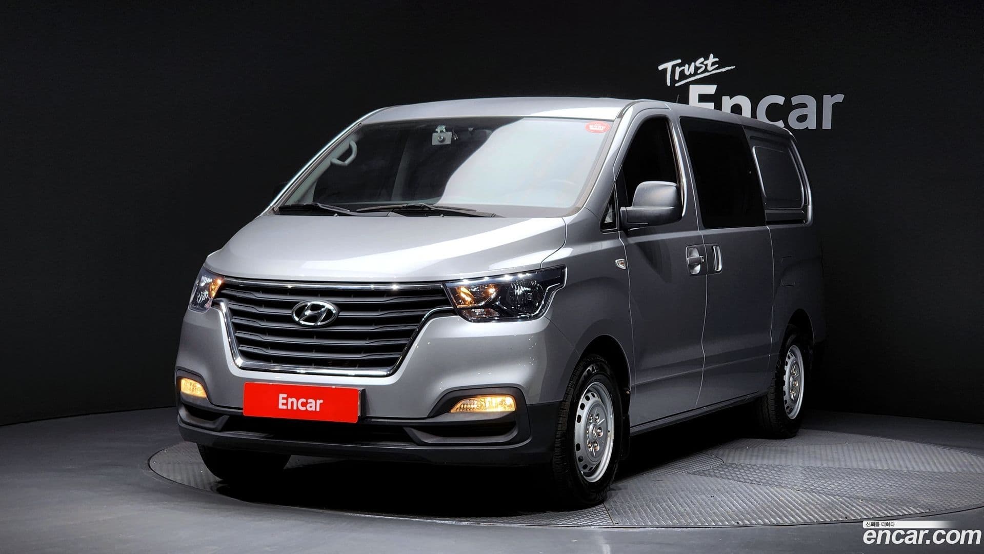 Main__Slider__Photo:Starex Hyundai 2020.0-0