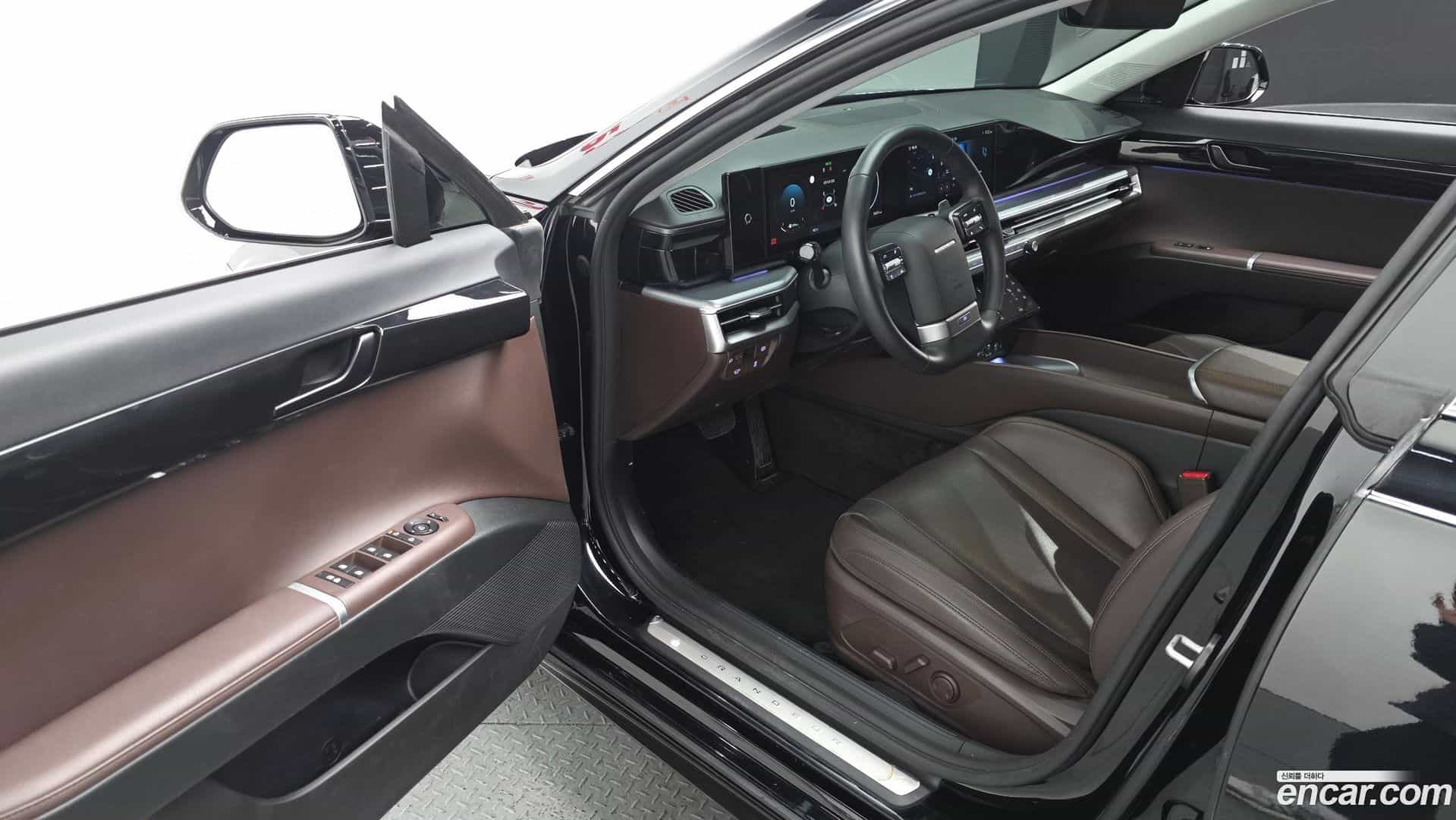 Grandeur Hyundai 2023.5-OPTION-015