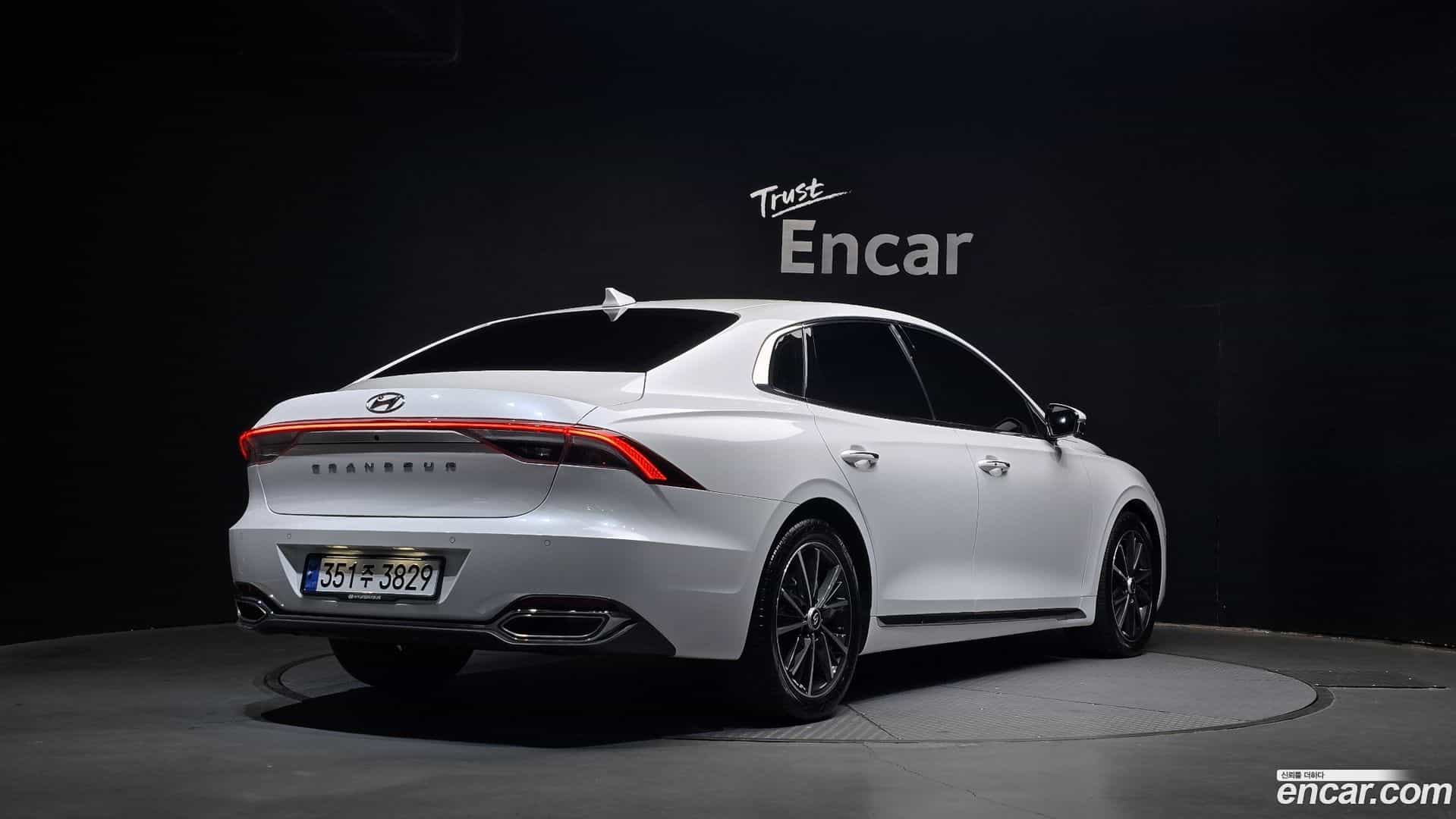 Grandeur Hyundai 2022.5-OUTER-002