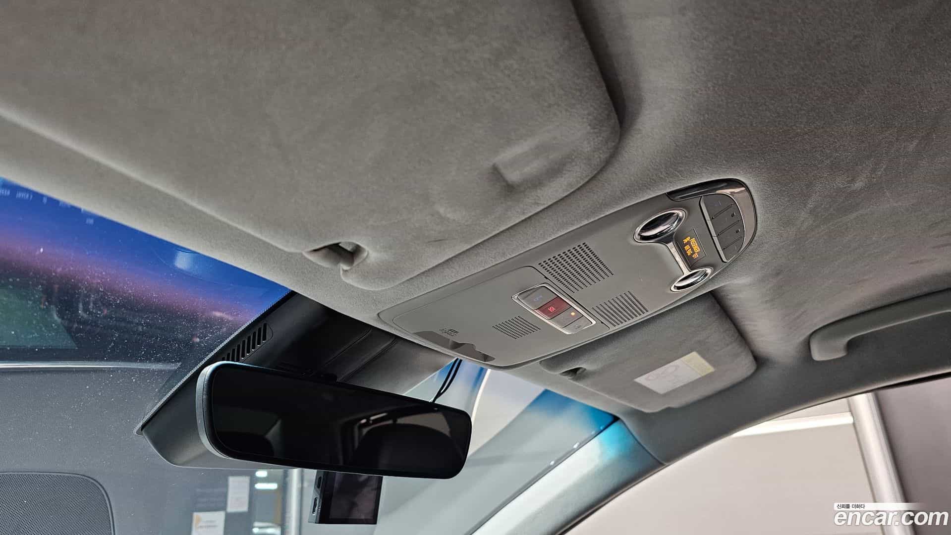 Grandeur Hyundai 2022.5-OPTION-021