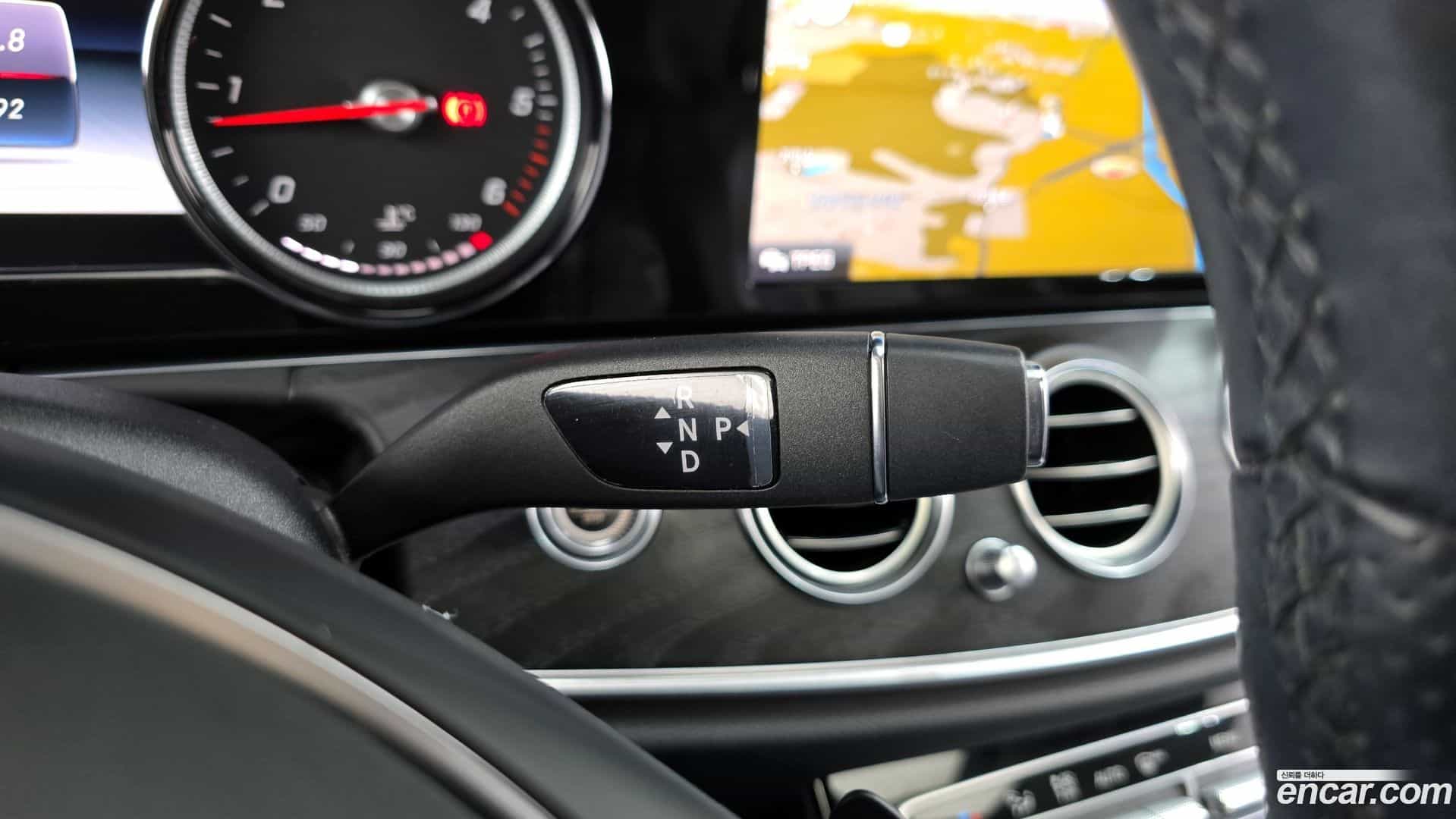 E-Class Mercedes-Benz 2016.9-INNER-009