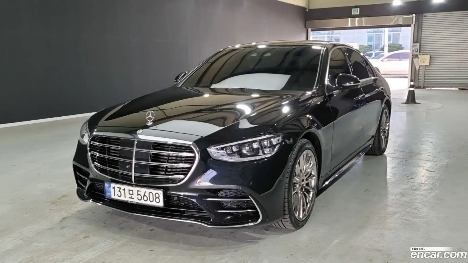 S-Class Mercedes-Benz 2024.0-OUTER-002