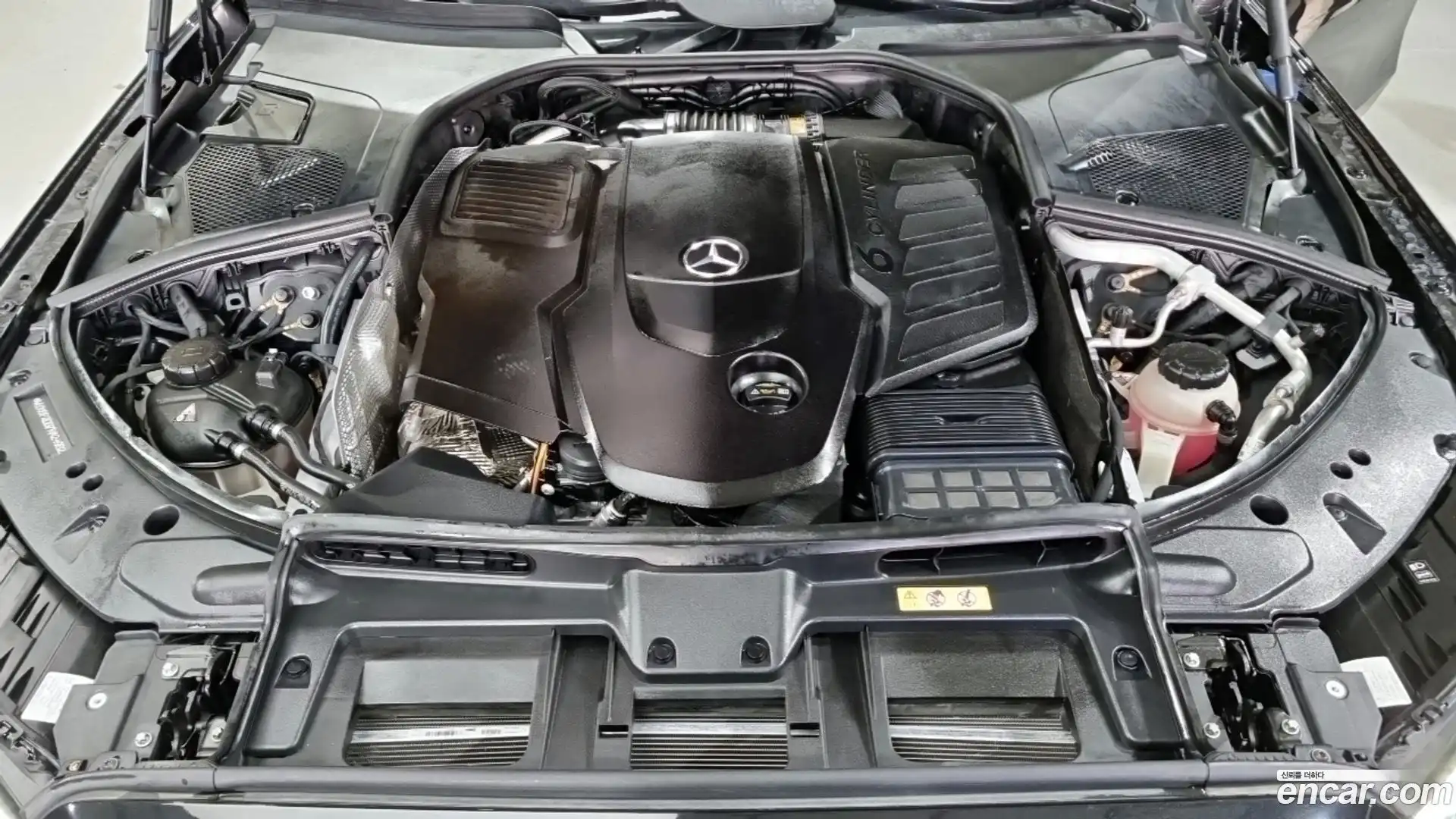 S-Class Mercedes-Benz 2024.0-OUTER-006