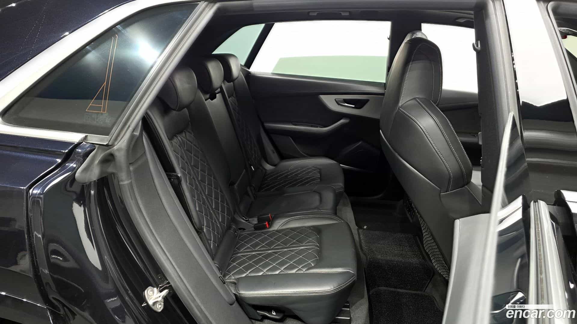 Q8 Audi 2021.8-OPTION-016