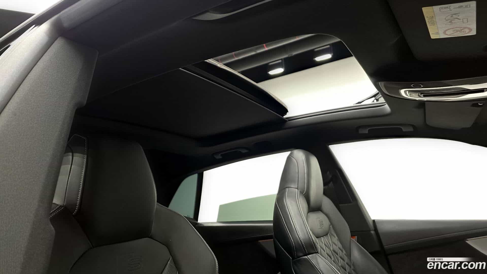Q8 Audi 2021.8-OPTION-021