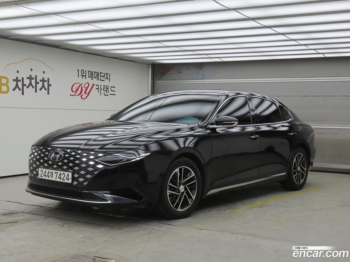 Main__Slider__Photo:Grandeur Hyundai 2020.5-0