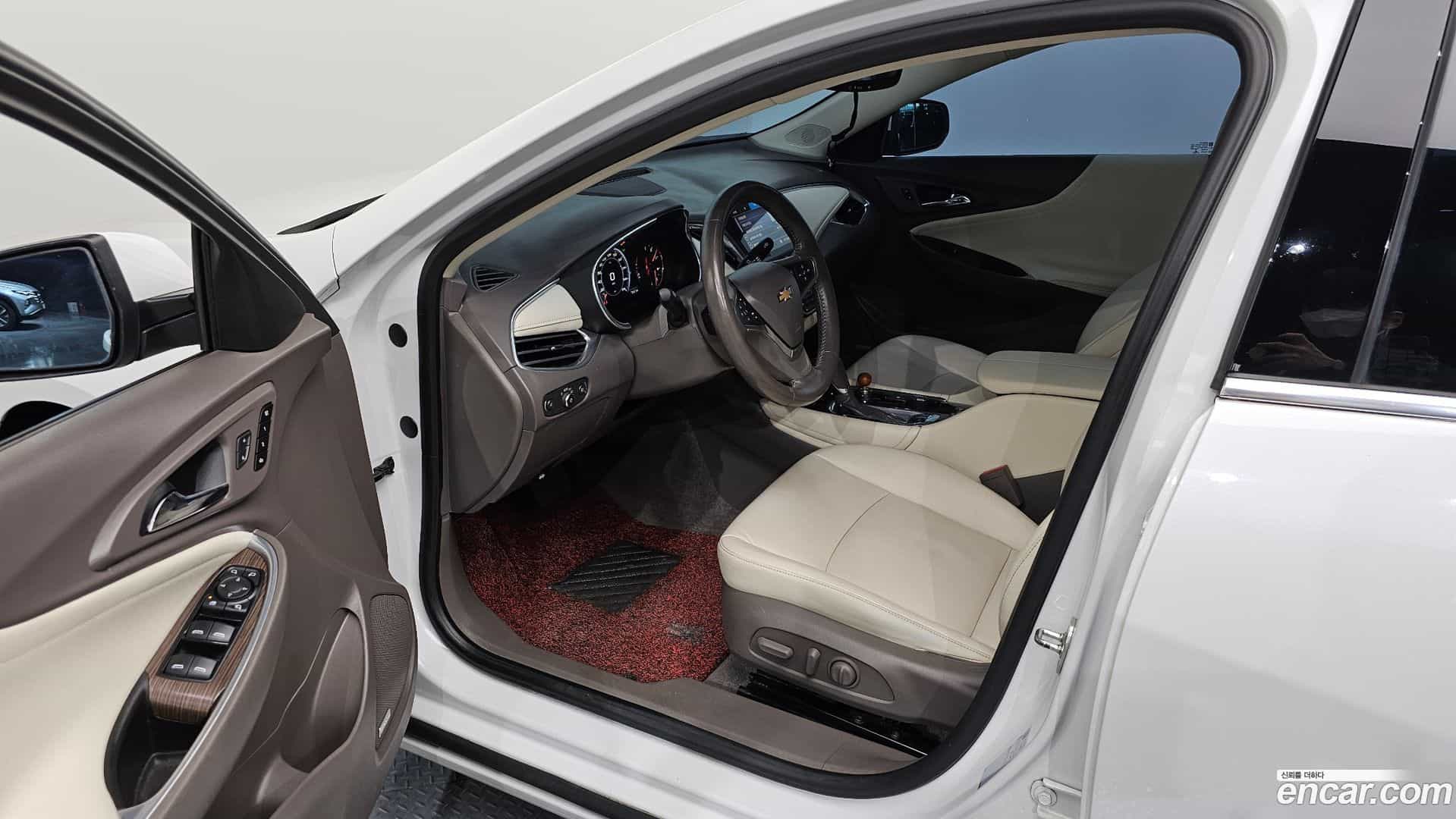 Malibu Chevrolet 2019.1-INNER-010