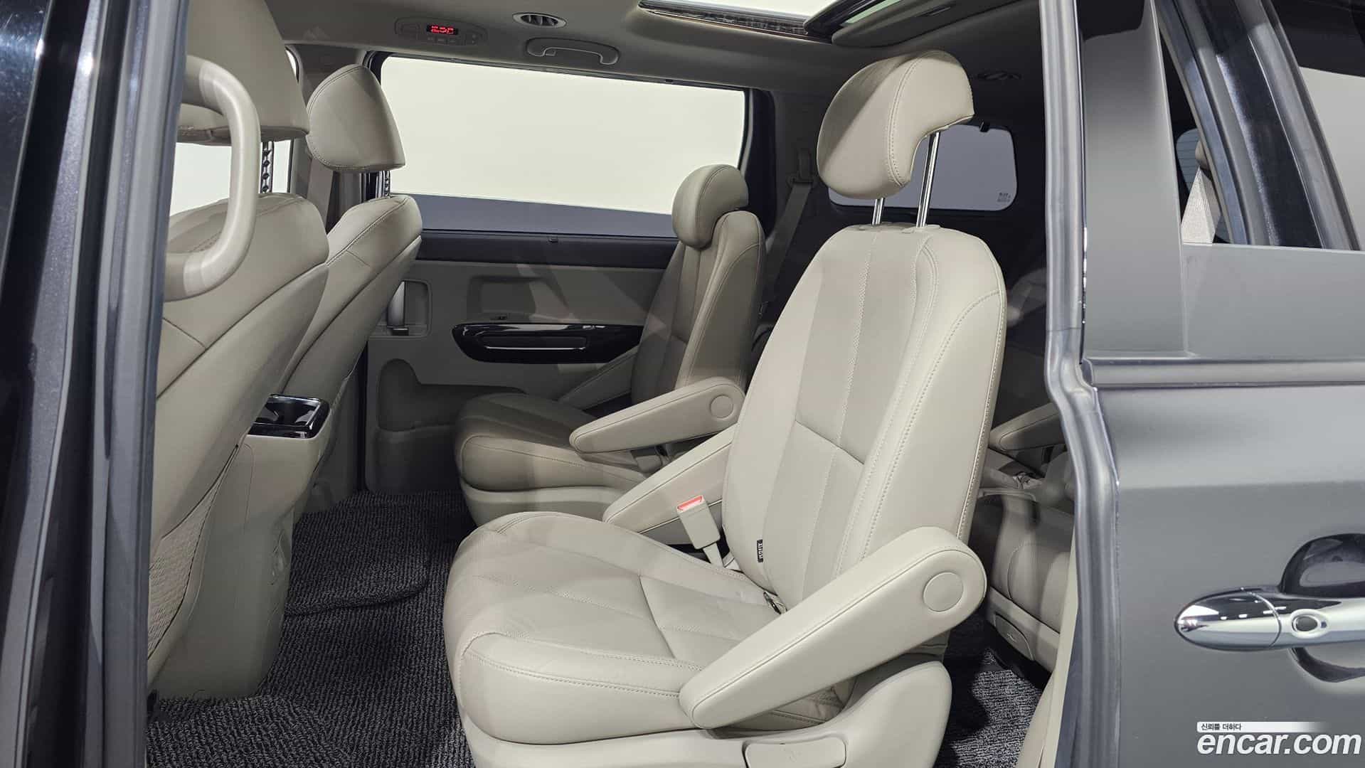 Canival Kia 2019.2-OPTION-016