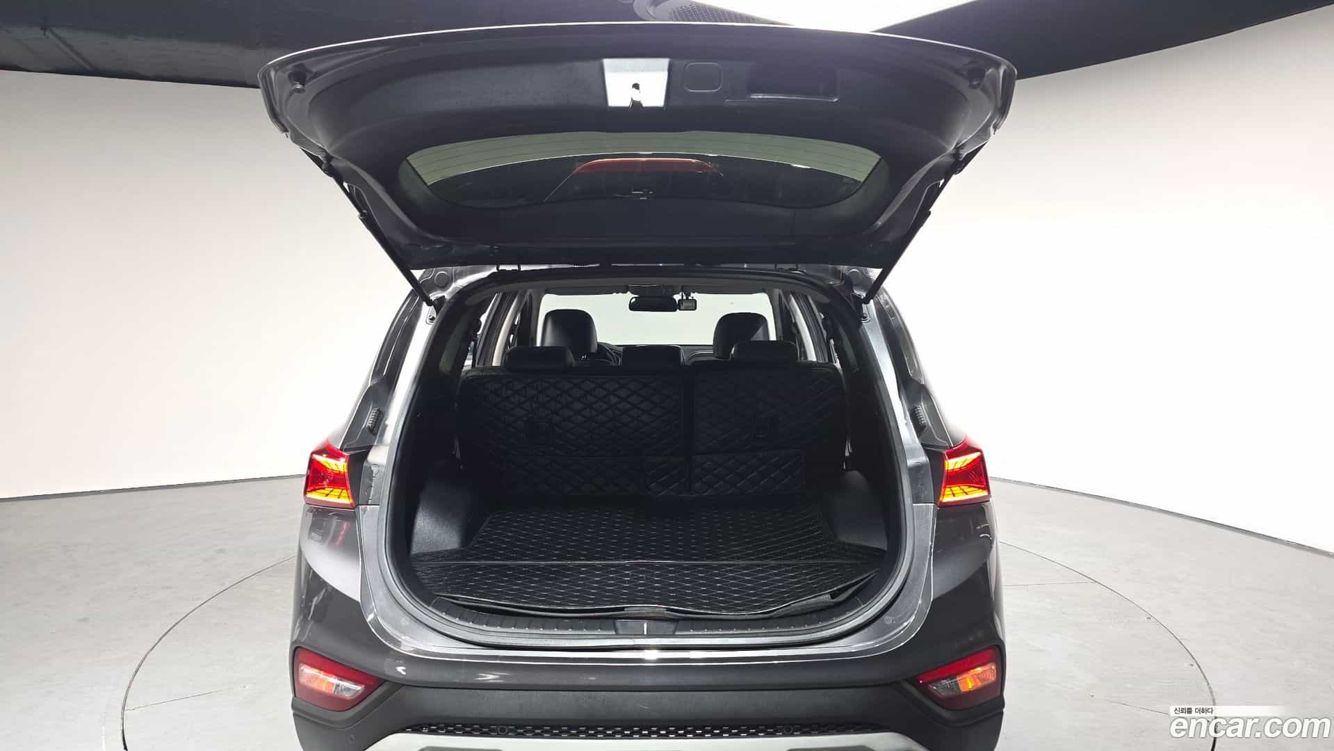 Santafe Hyundai 2019.7-OPTION-024