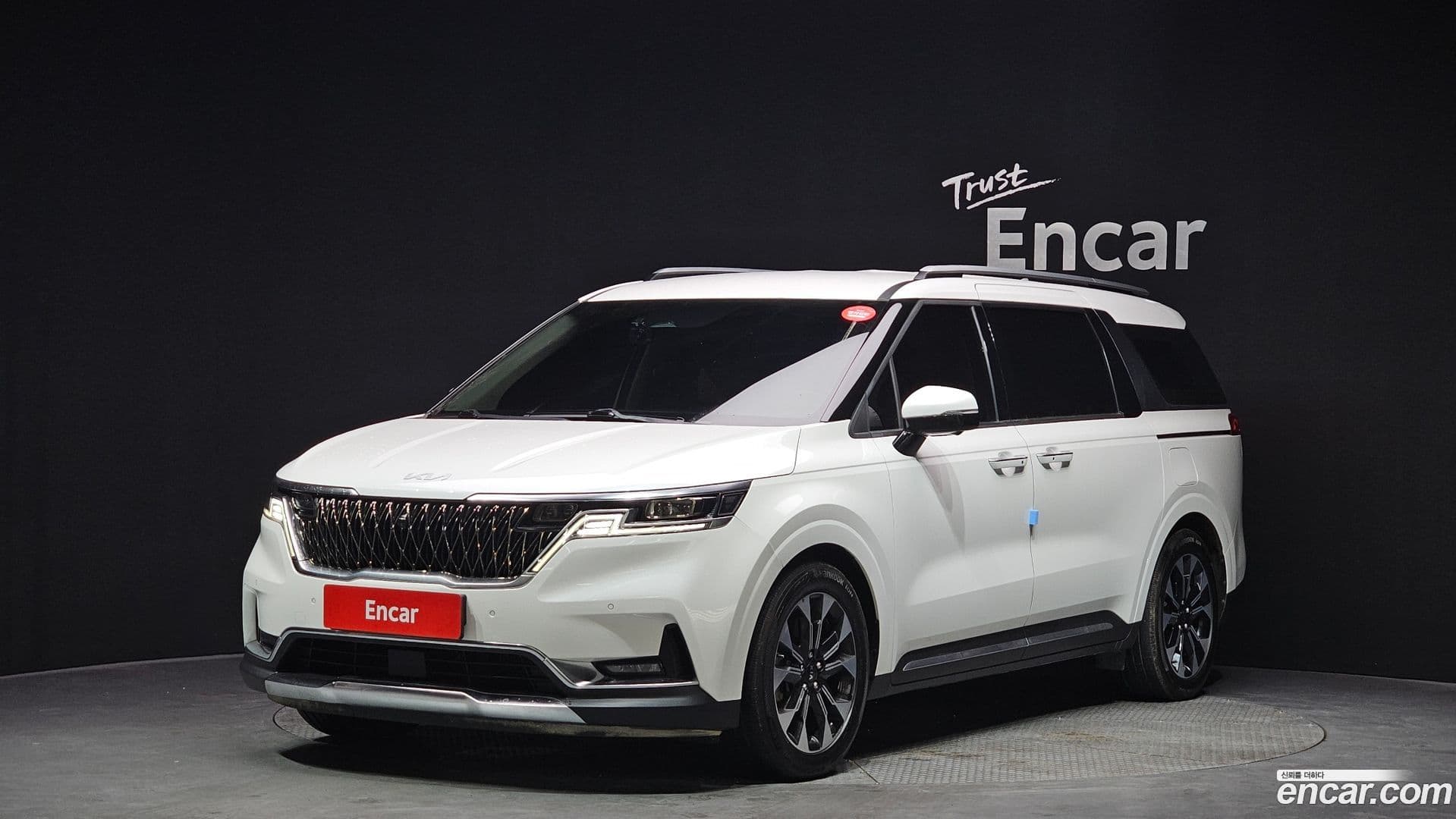 Main__Slider__Photo:Canival Kia 2020.9-0