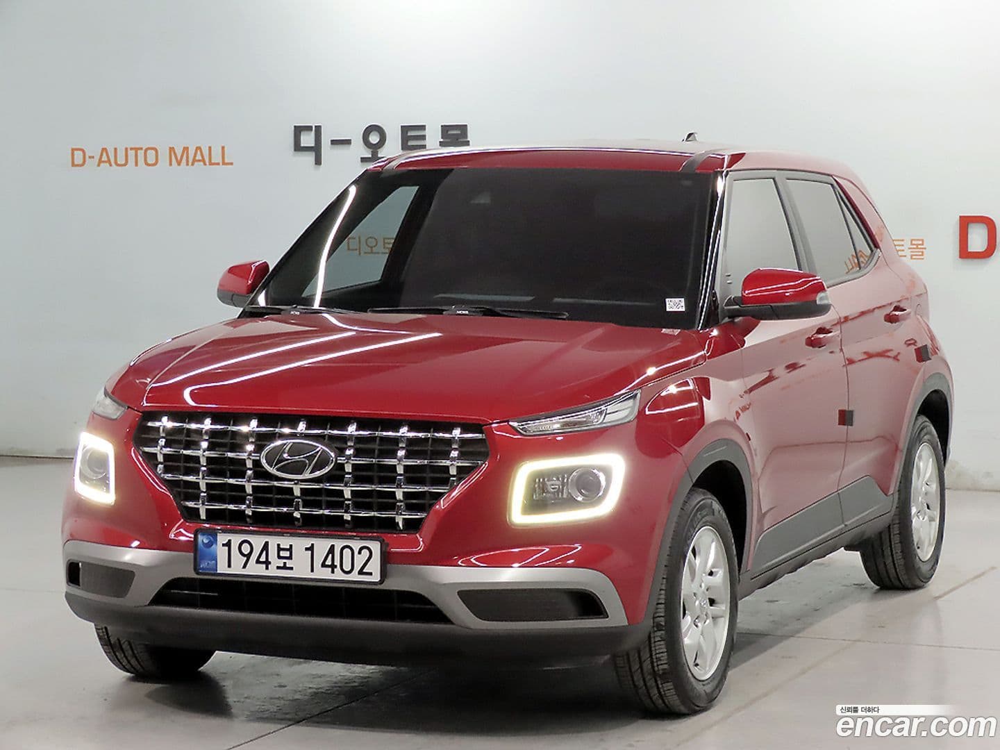 Main__Slider__Photo:Venue Hyundai 2021.0-0