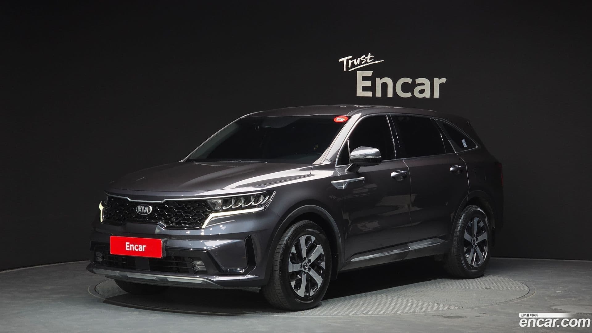 Main__Slider__Photo:Sorento Kia 2020.8-0