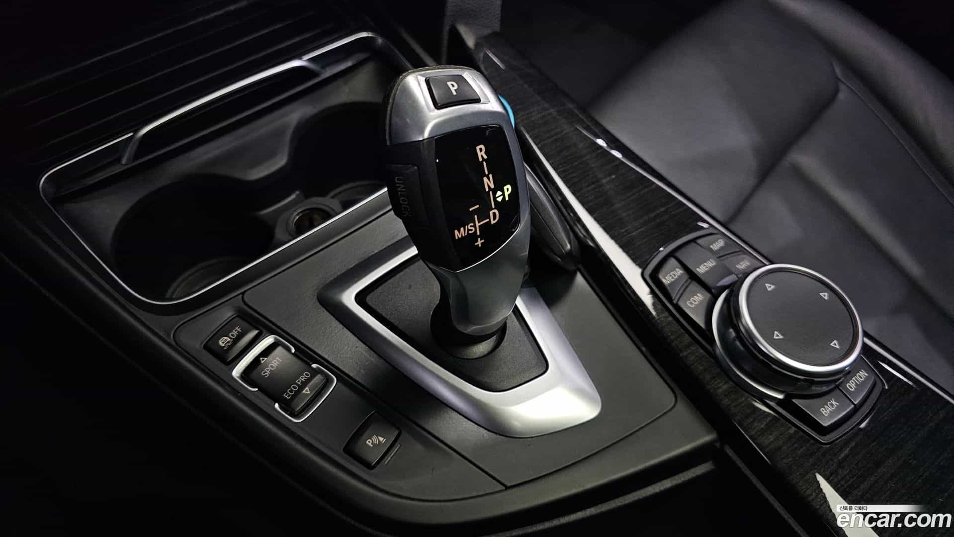 4-Series BMW 2017.4-INNER-009