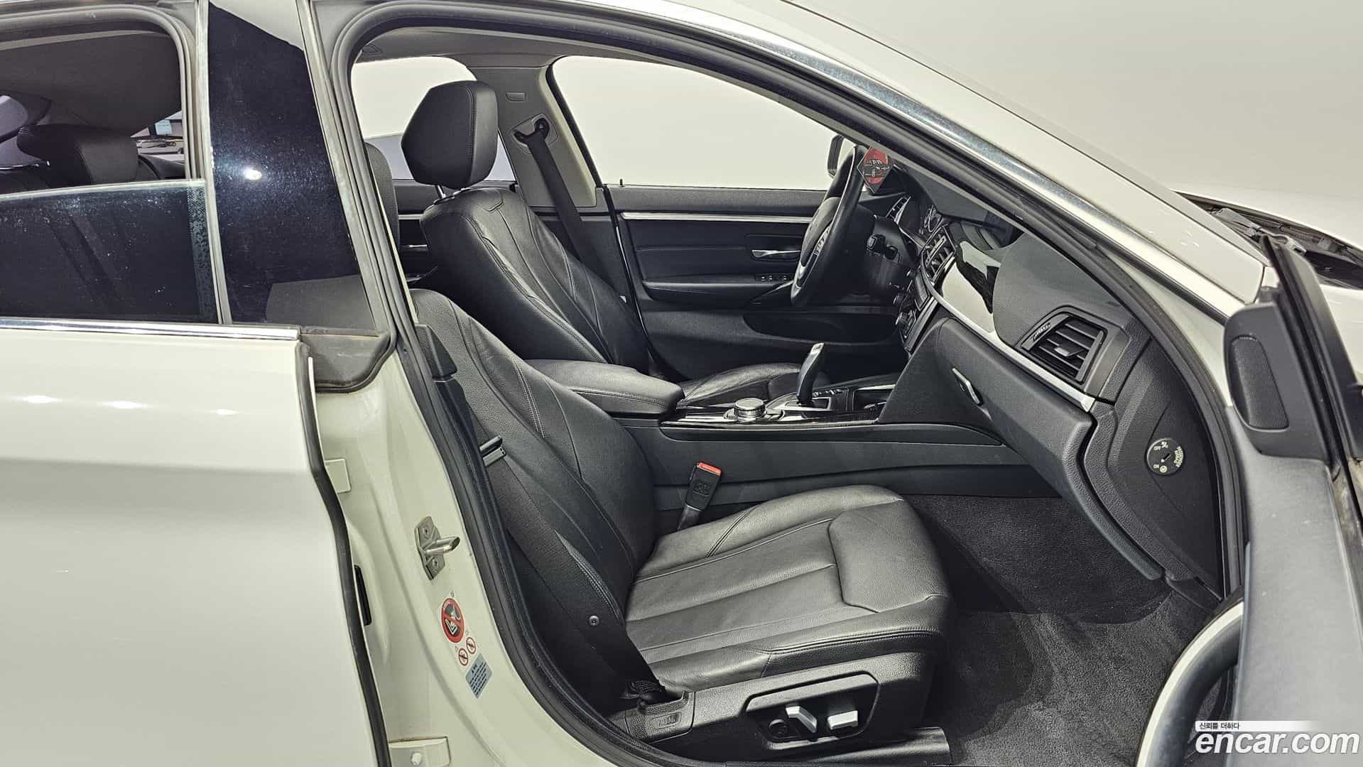 4-Series BMW 2017.4-INNER-010