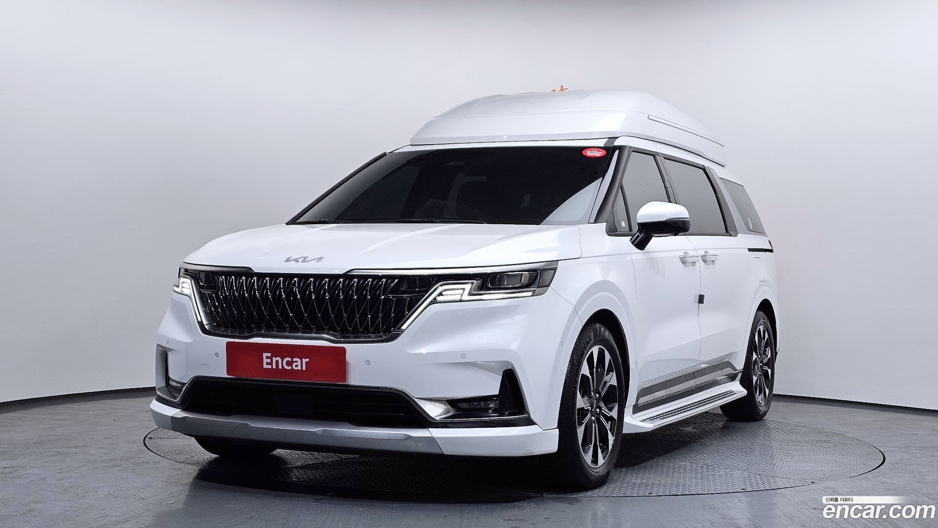 Main__Slider__Photo:Canival Kia 2023.6-0