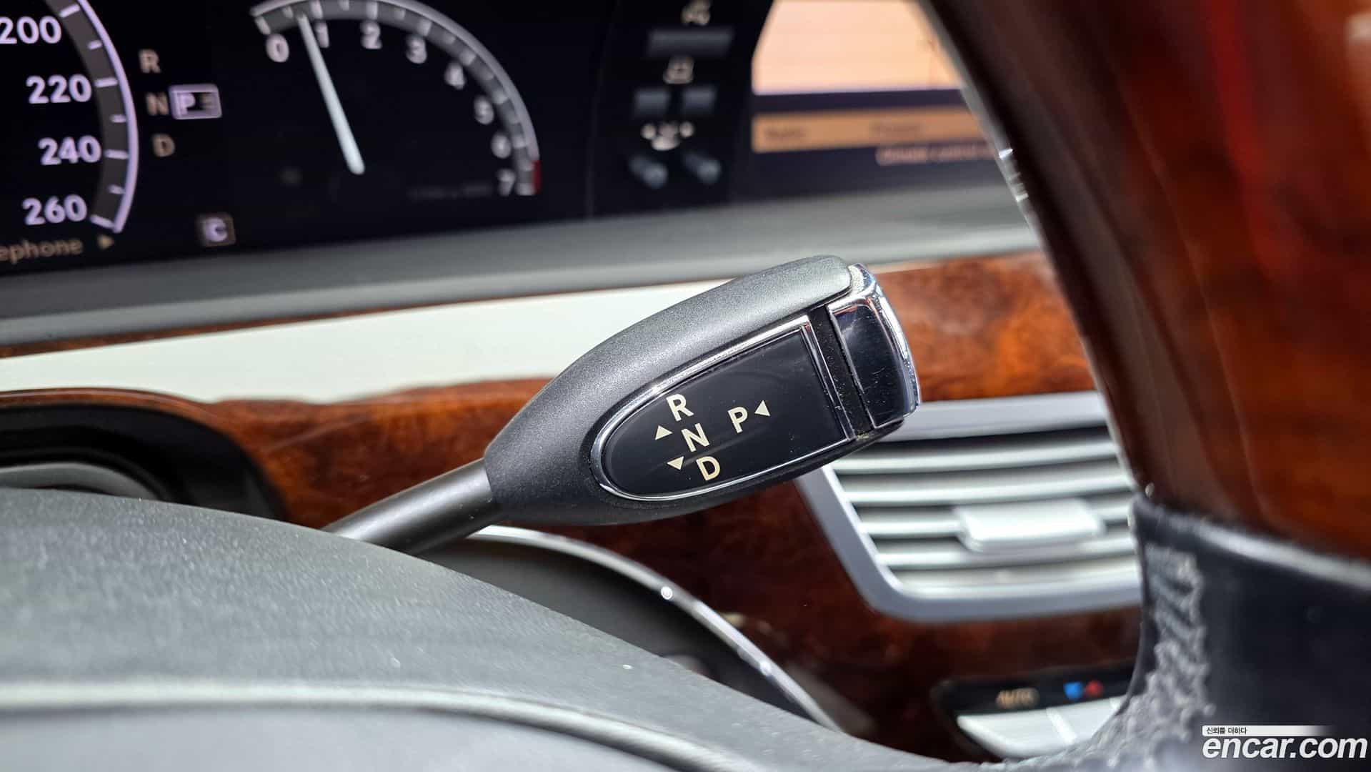S-Class Mercedes-Benz 2007.2-INNER-009
