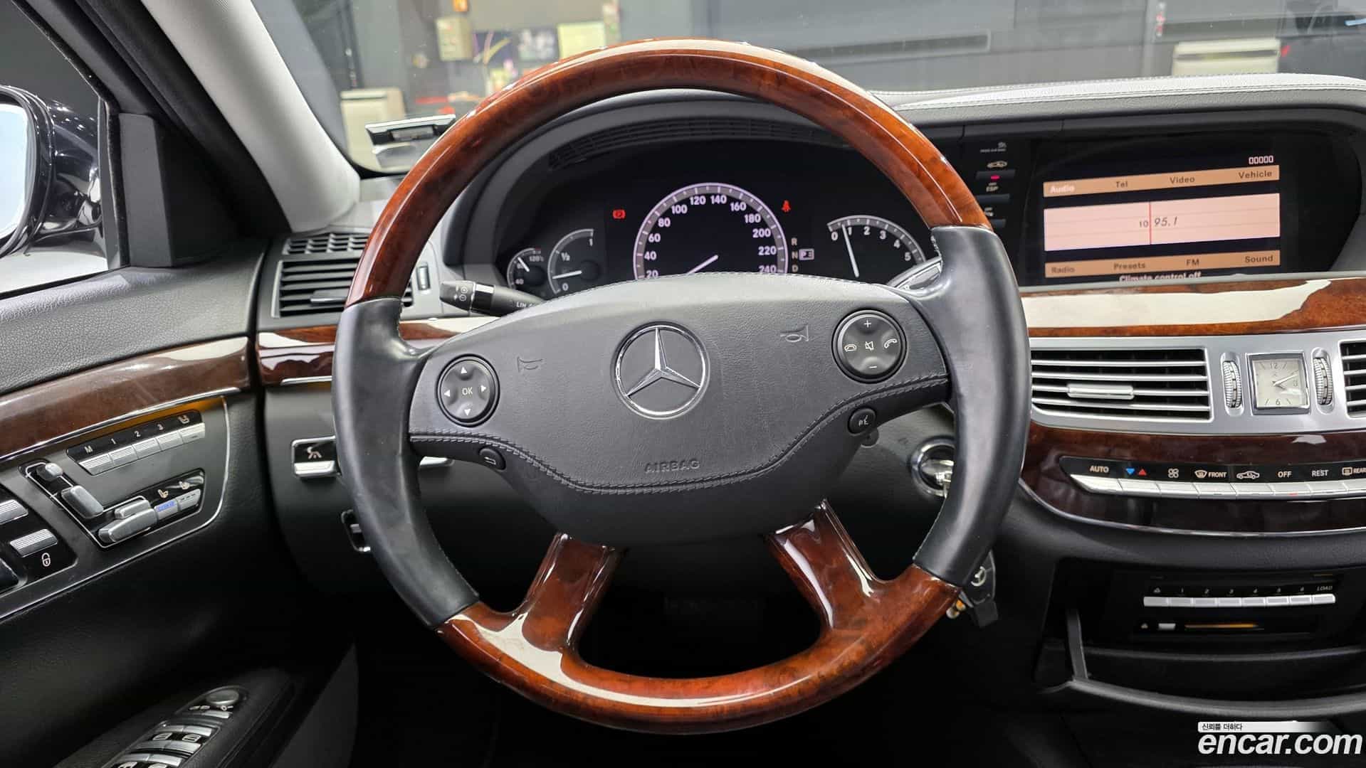 S-Class Mercedes-Benz 2007.2-OPTION-017