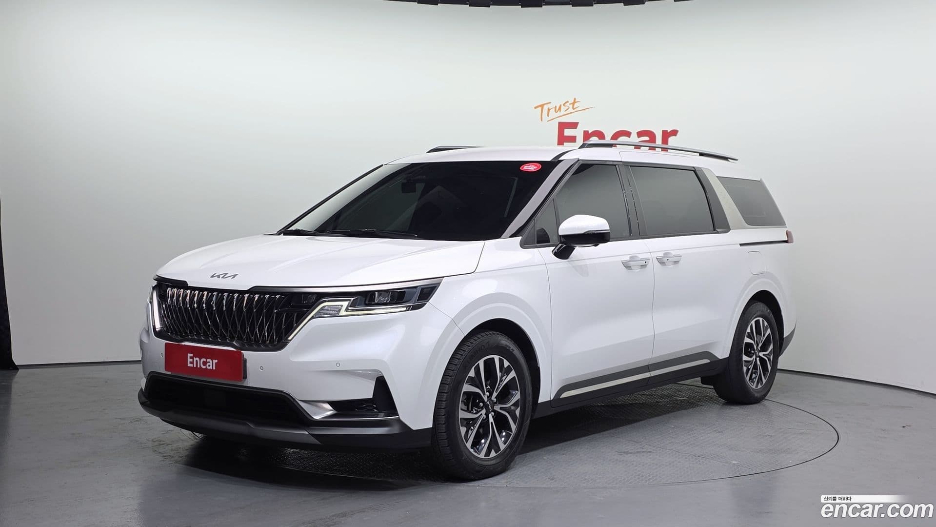 Main__Slider__Photo:Canival Kia 2022.0-0