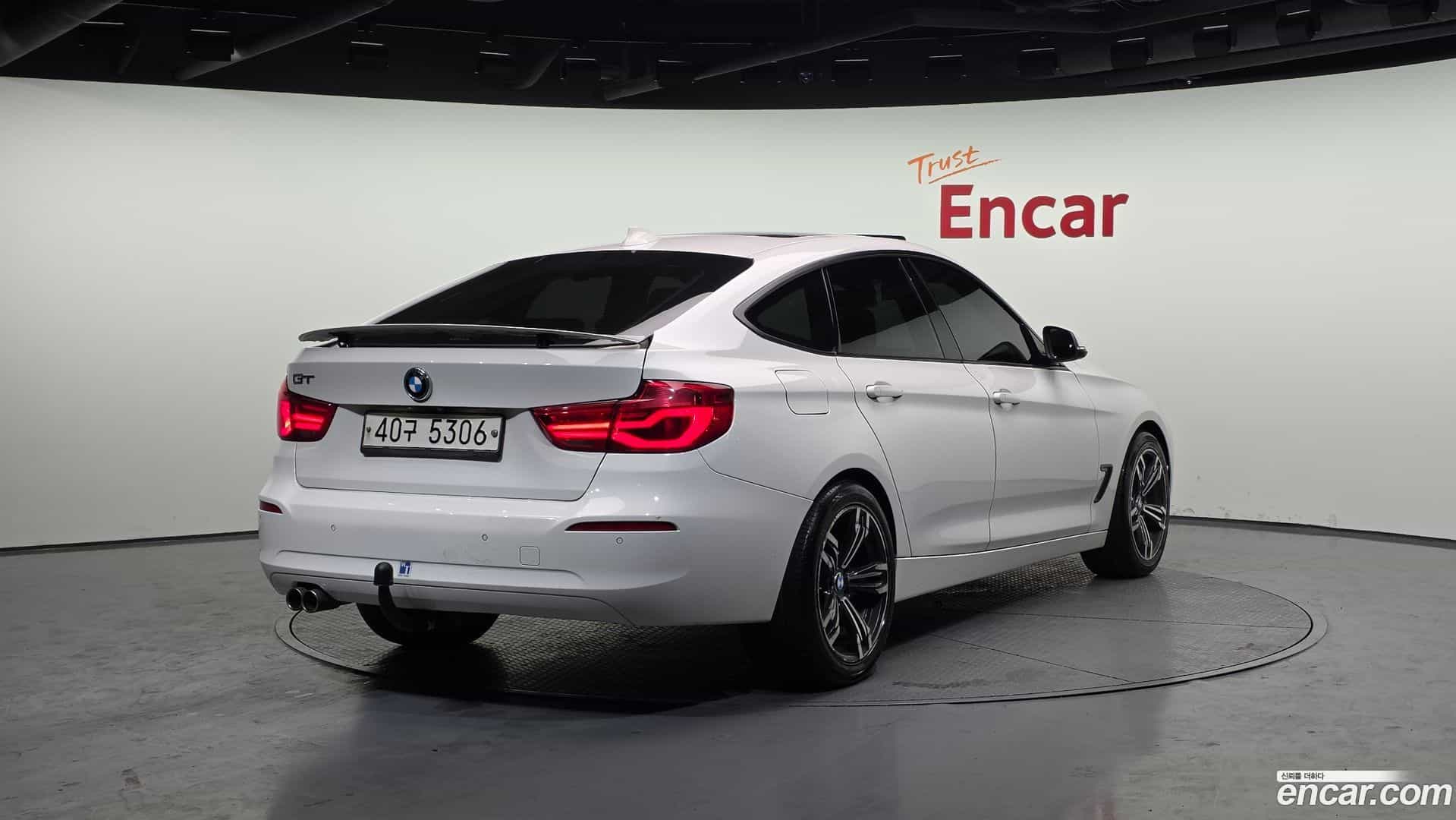 Gran Turismo BMW 2017.9-OUTER-002