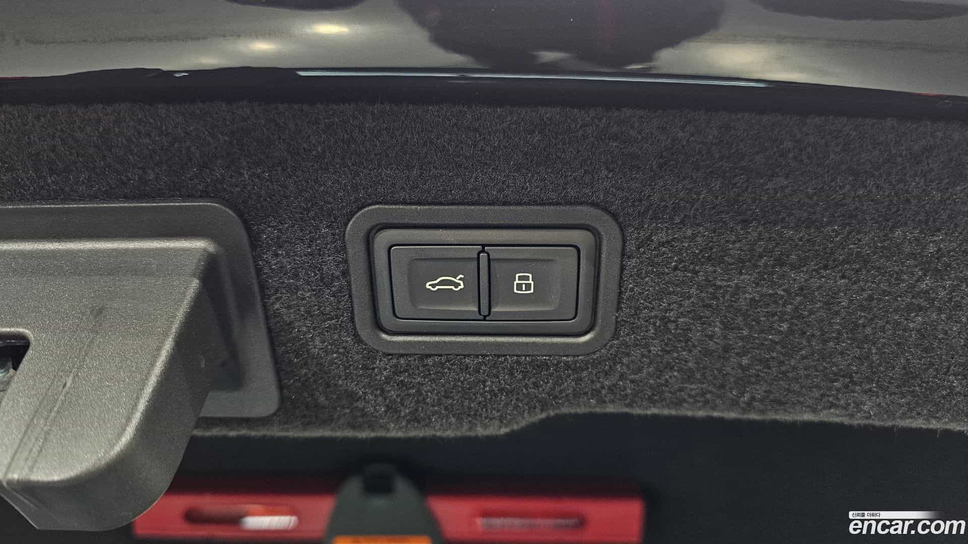 A8 Audi 2021.11-OPTION-024