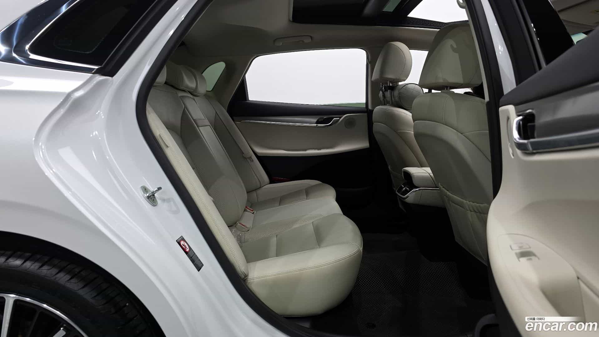 Grandeur Hyundai 2022.3-OPTION-016