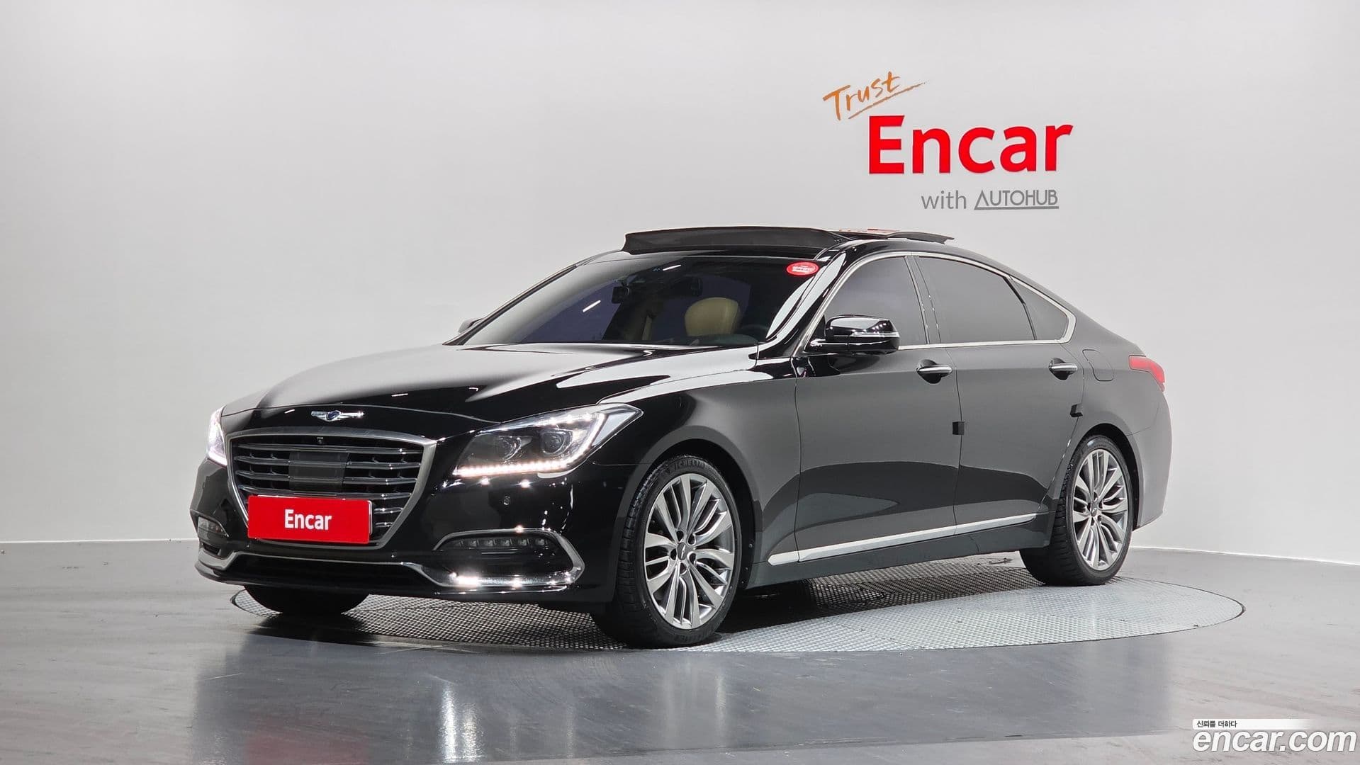 Main__Slider__Photo:Genesis Hyundai 2015.5-0