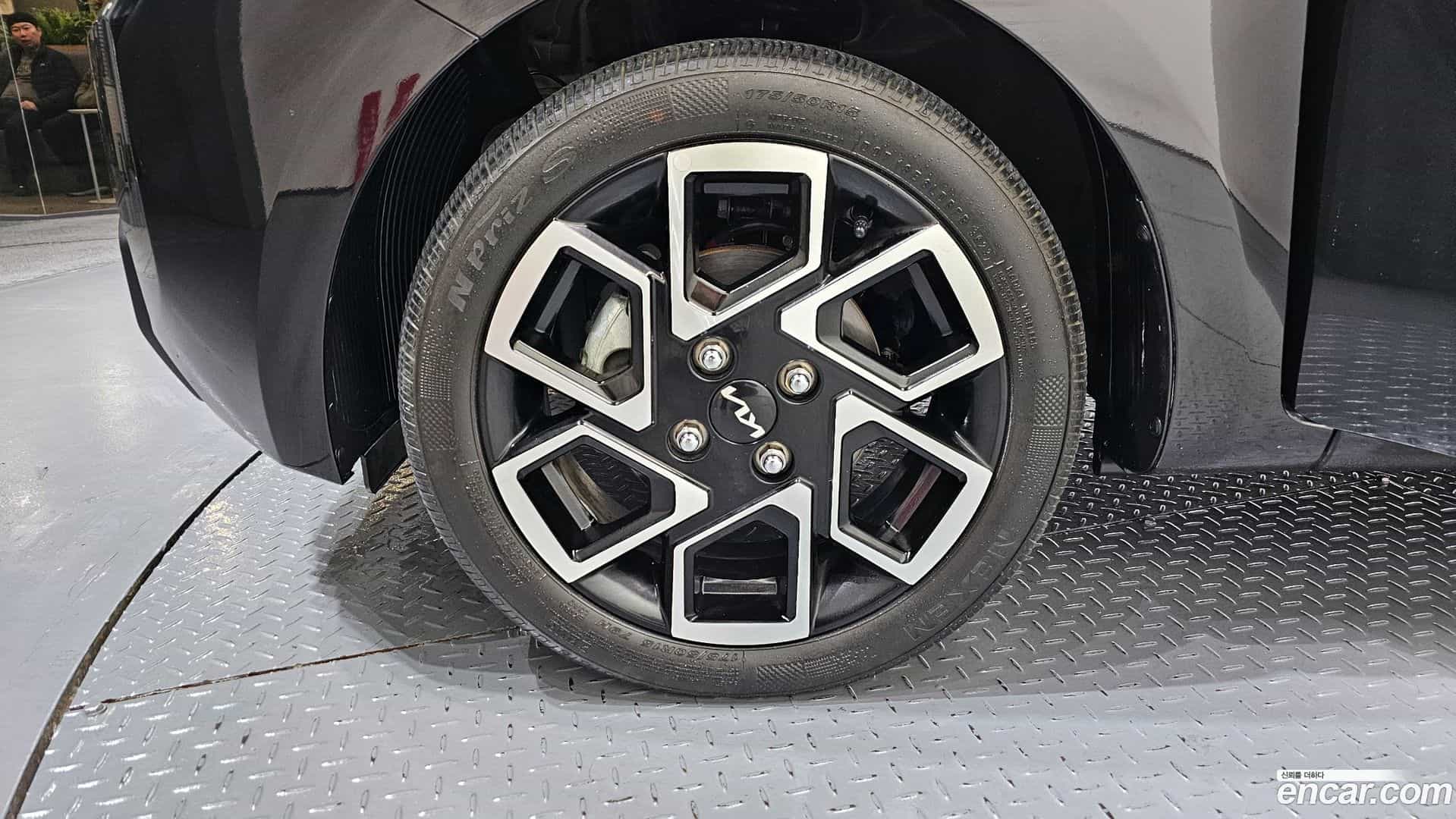 RAY Kia 2023.9-OUTER-005