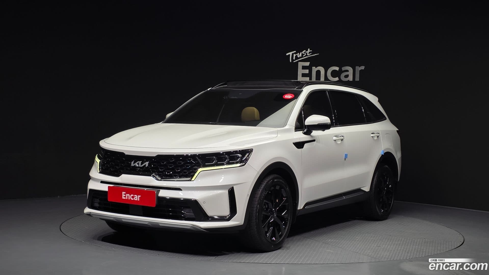 Main__Slider__Photo:Sorento Kia 2022.9-0