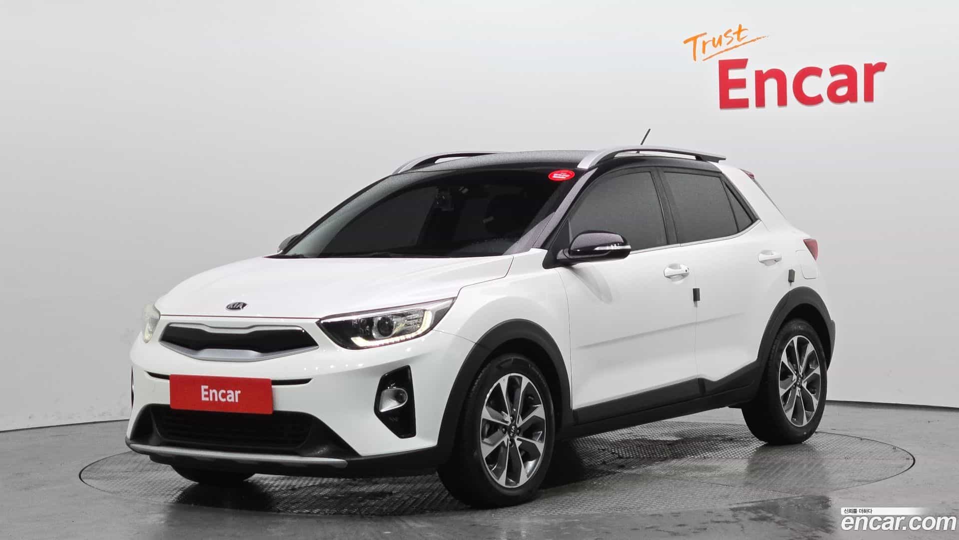 Stonic Kia 2018.1-OUTER-001