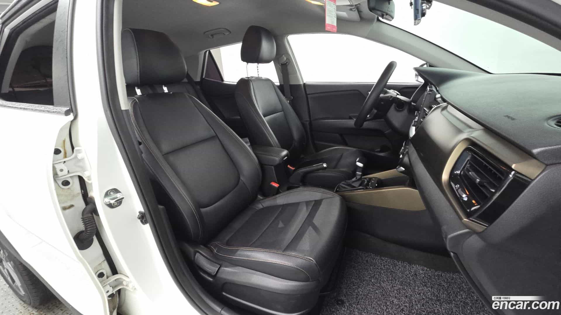 Stonic Kia 2018.1-OPTION-015