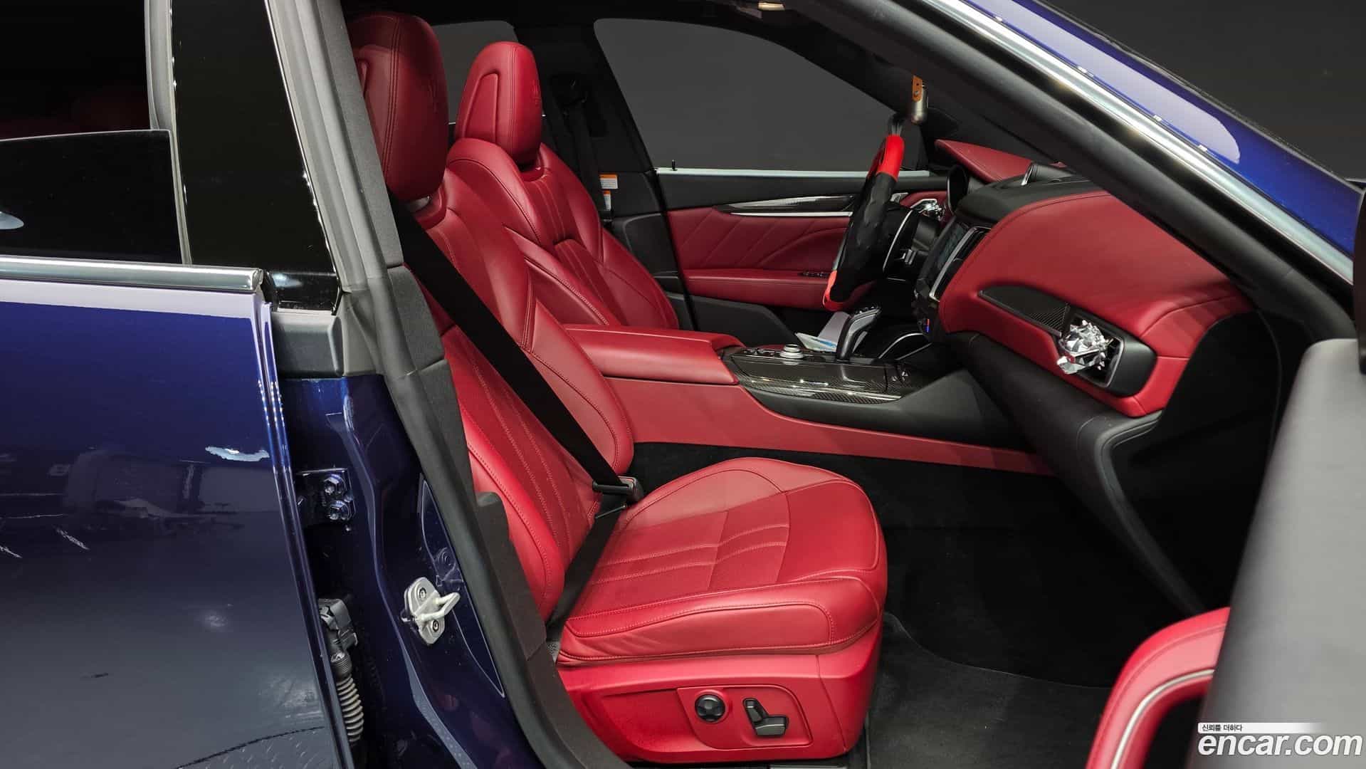 Levante Maserati 2019.2-INNER-010