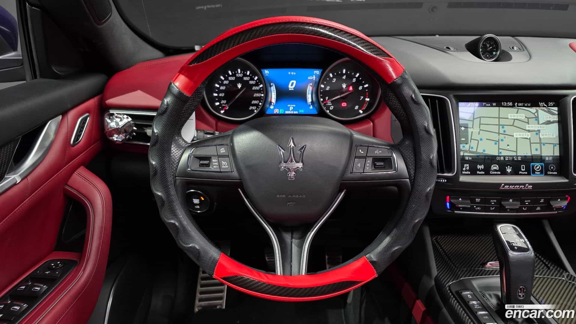 Levante Maserati 2019.2-OPTION-017