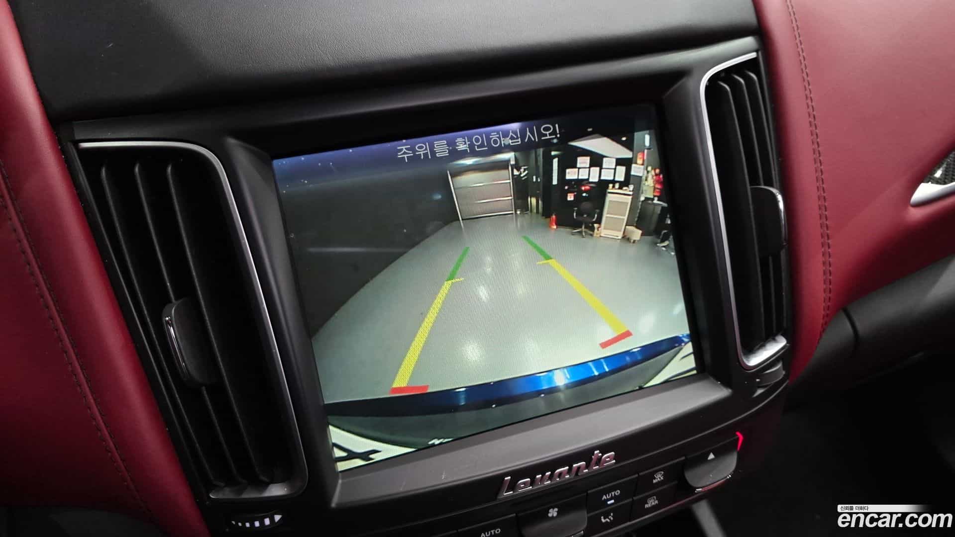Levante Maserati 2019.2-OPTION-023