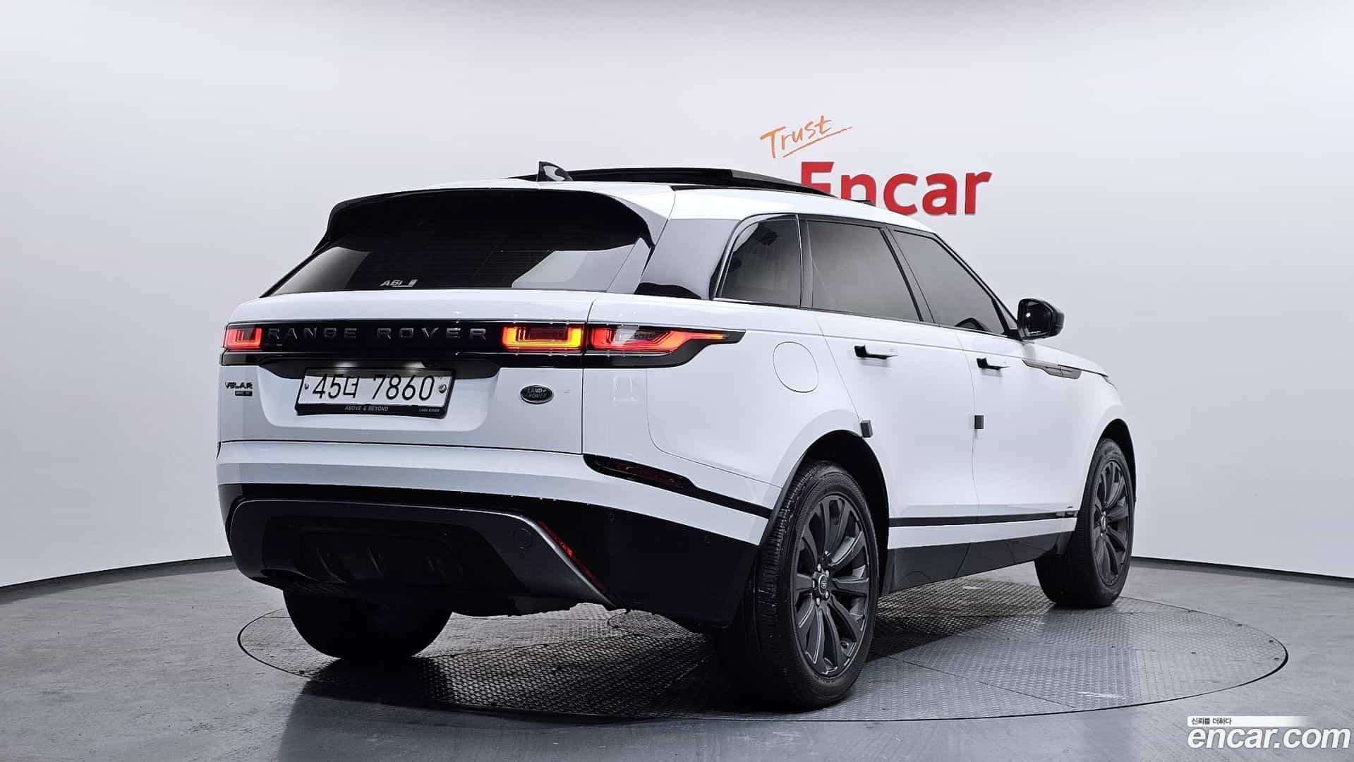 Range Rover Velar Land Rover 2018.6-OUTER-002