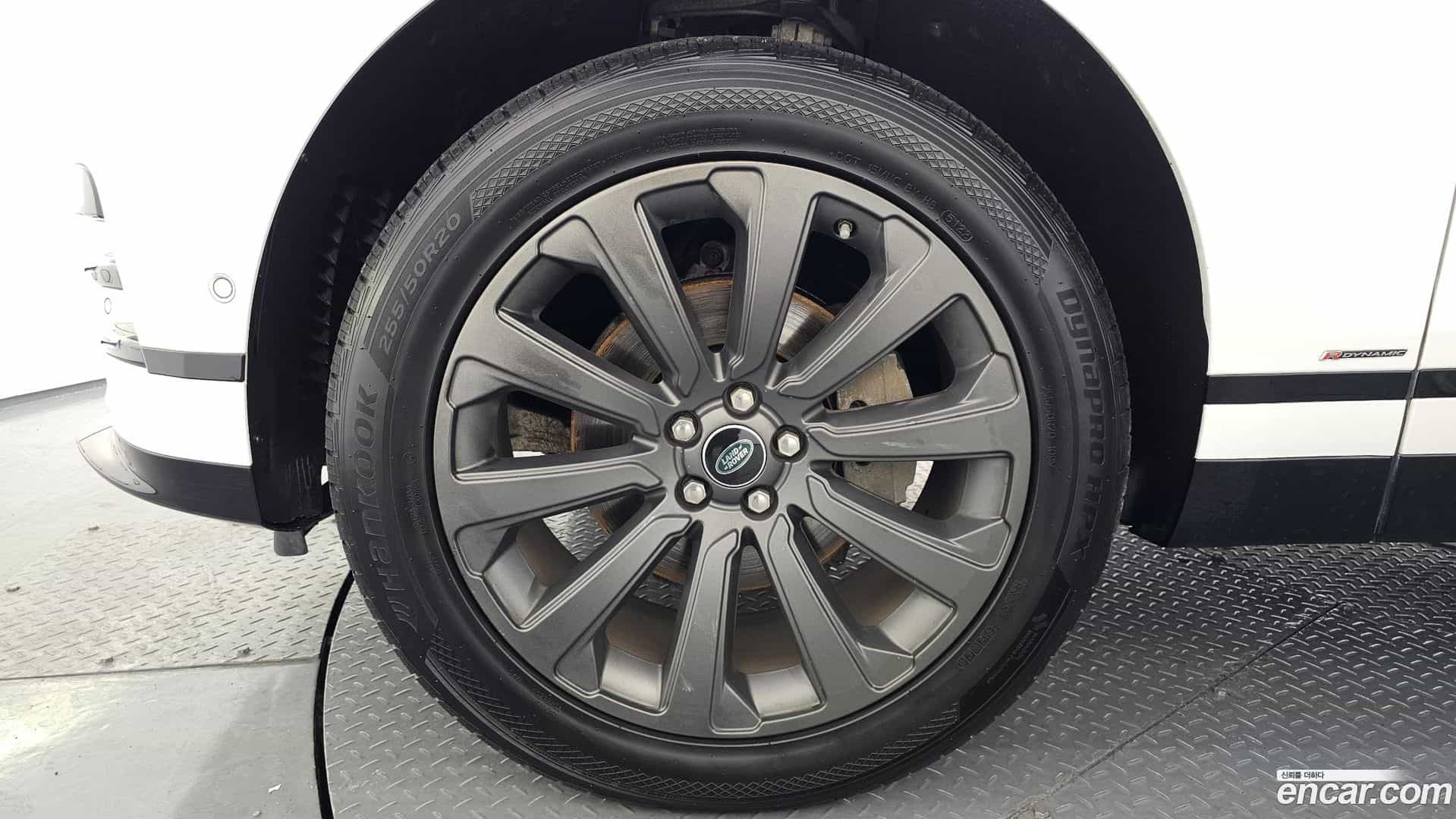 Range Rover Velar Land Rover 2018.6-OUTER-005