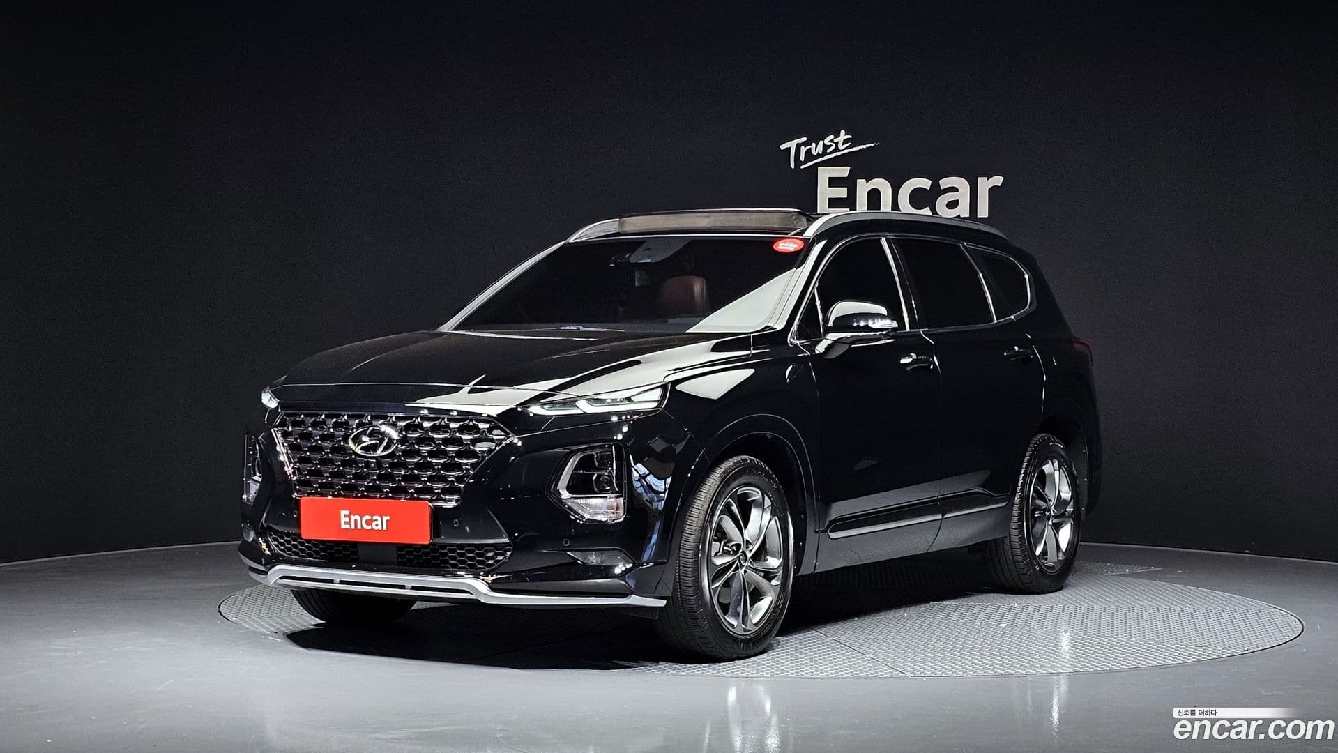 Main__Slider__Photo:Santafe Hyundai 2019.9-0
