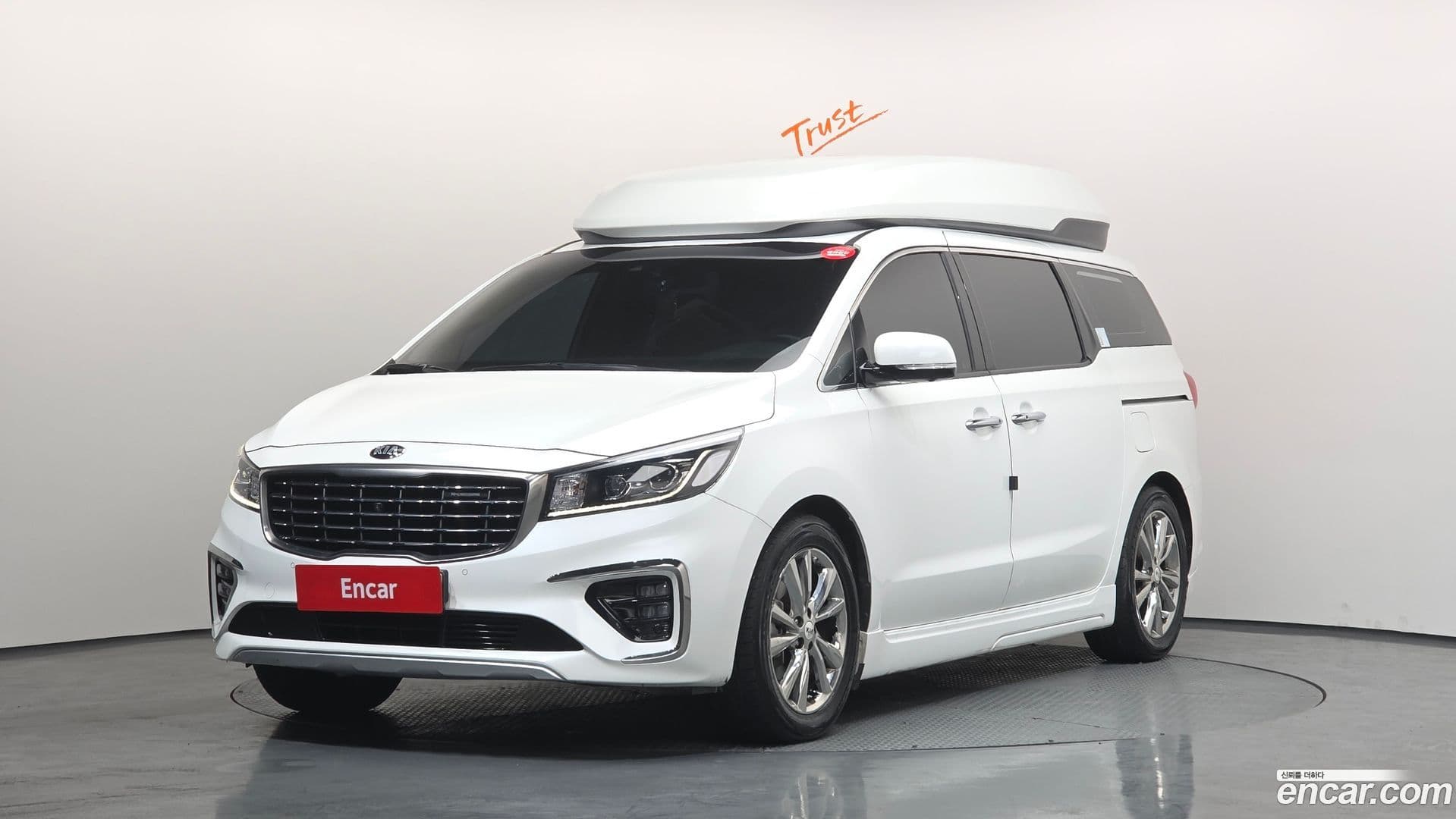 Main__Slider__Photo:Canival Kia 2019.2-0