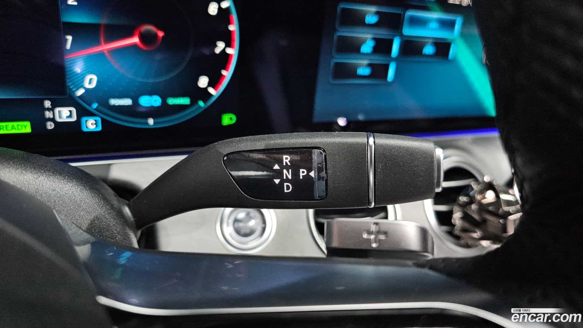 E-Class Mercedes-Benz 2022.3-INNER-009