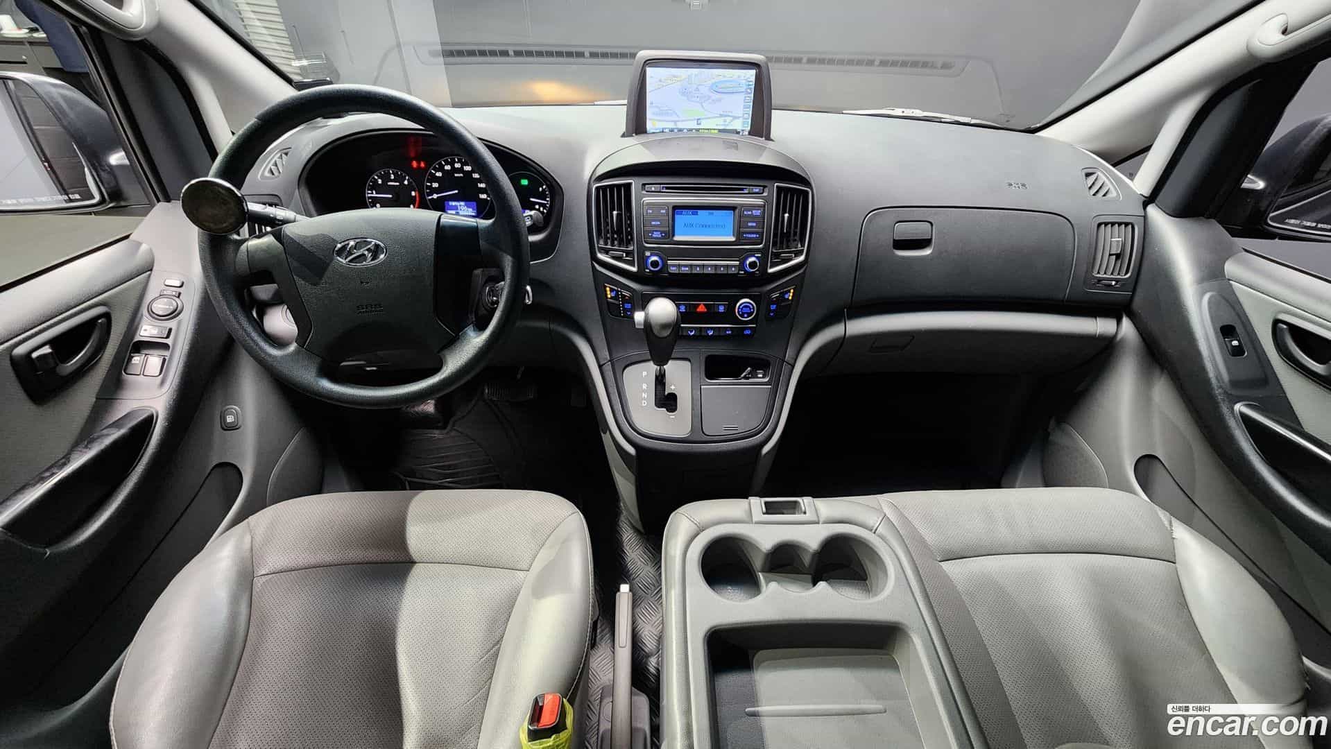 Starex Hyundai 2018.2-INNER-007