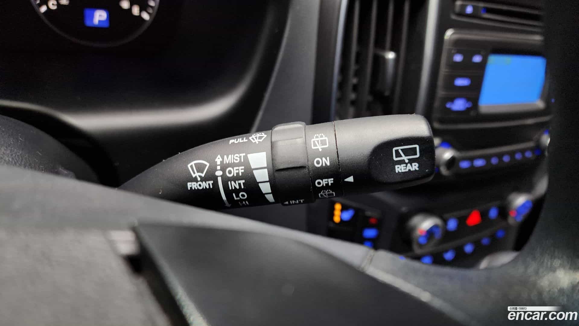 Starex Hyundai 2018.2-OPTION-022