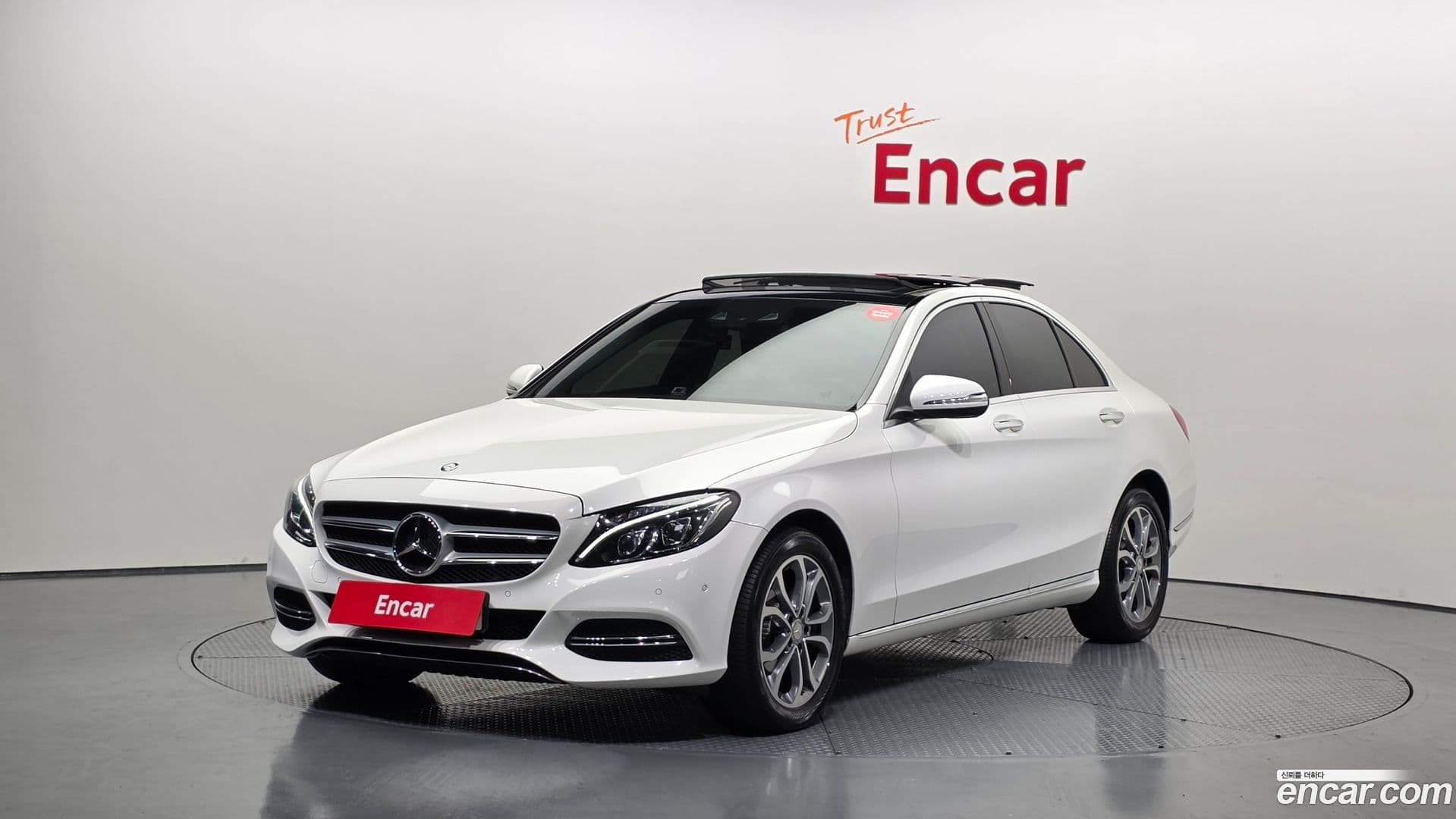 Main__Slider__Photo:C-Class Mercedes-Benz 2014.5-0