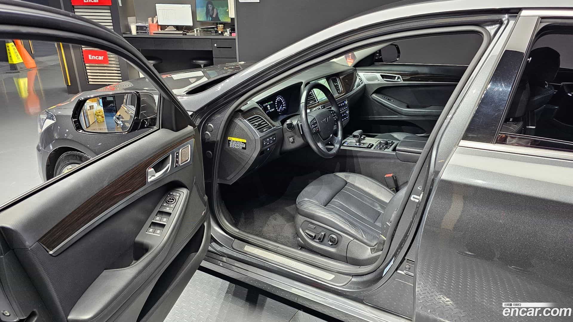 G80 Genesis 2017.2-OPTION-015