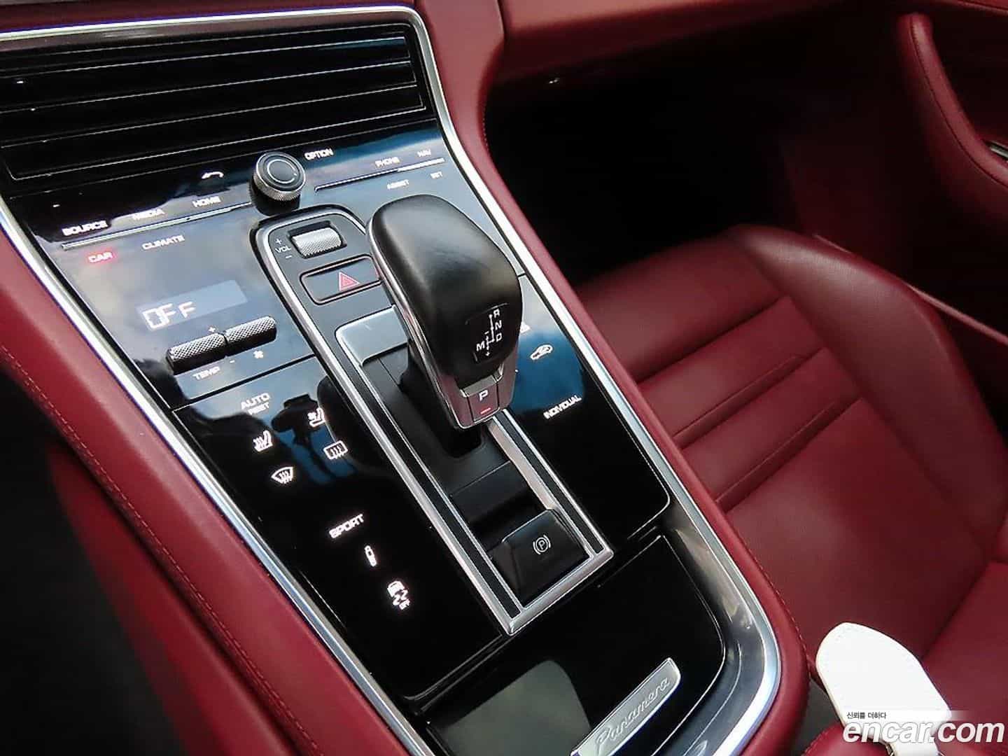 Panamera Porsche 2018.0-INNER-010