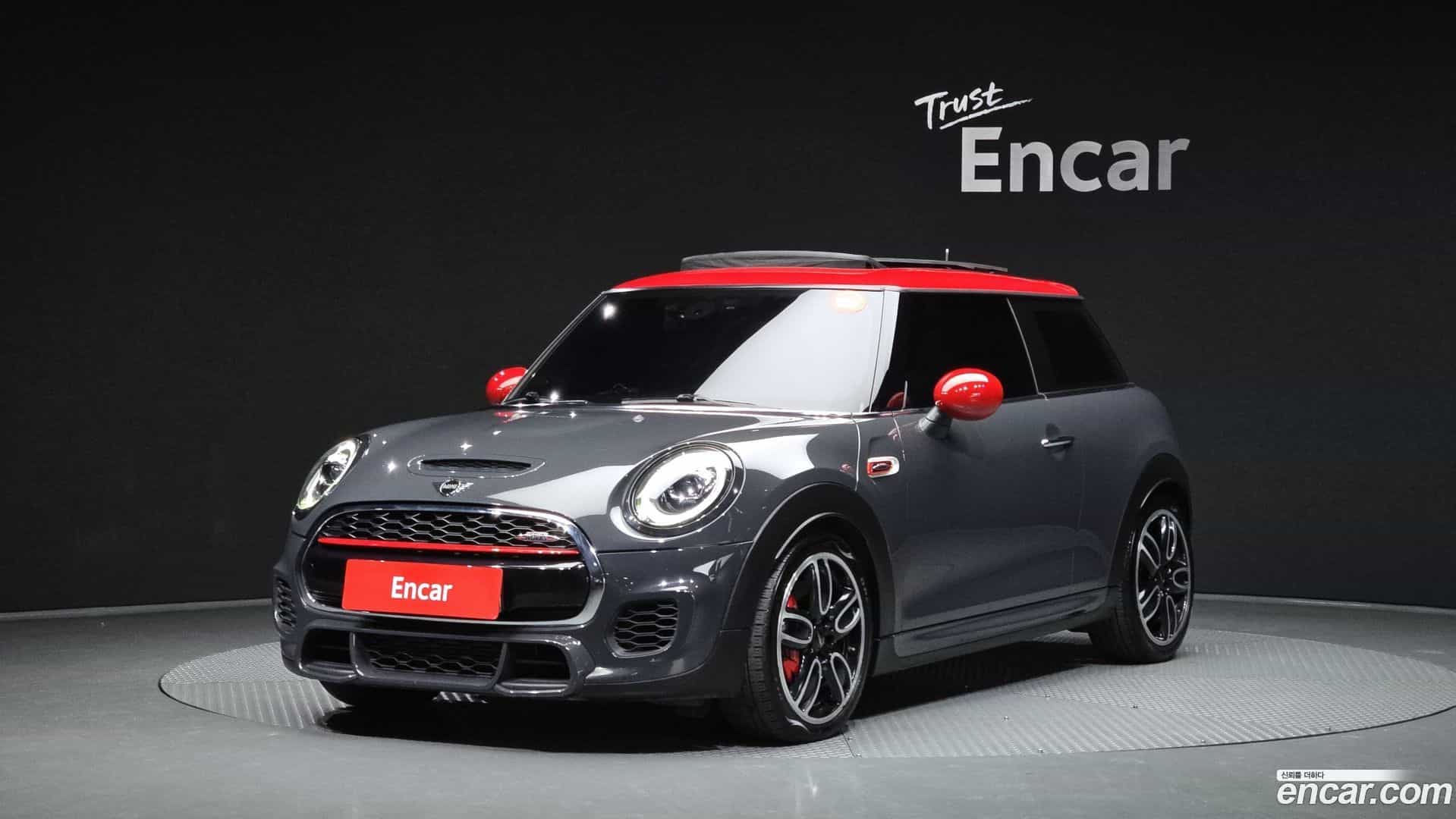 Cooper Mini 2019.4-OUTER-001