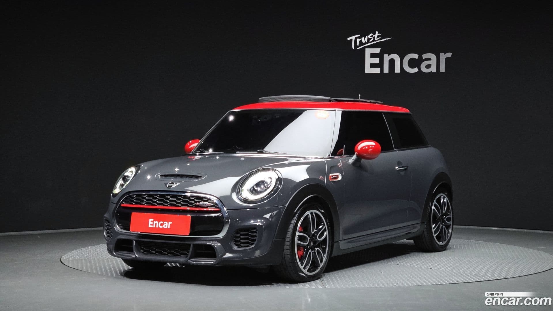 Main__Slider__Photo:Cooper Mini 2019.4-0