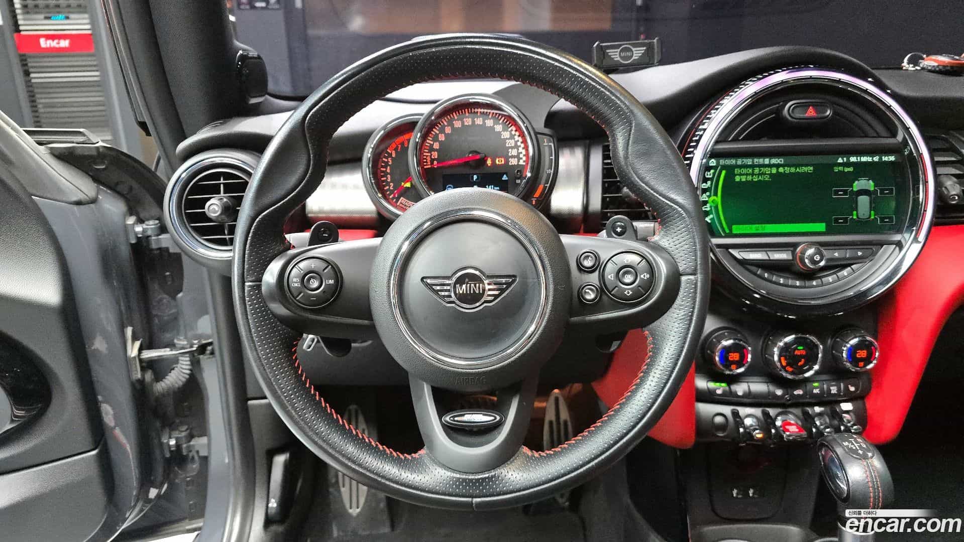 Cooper Mini 2019.4-OPTION-017