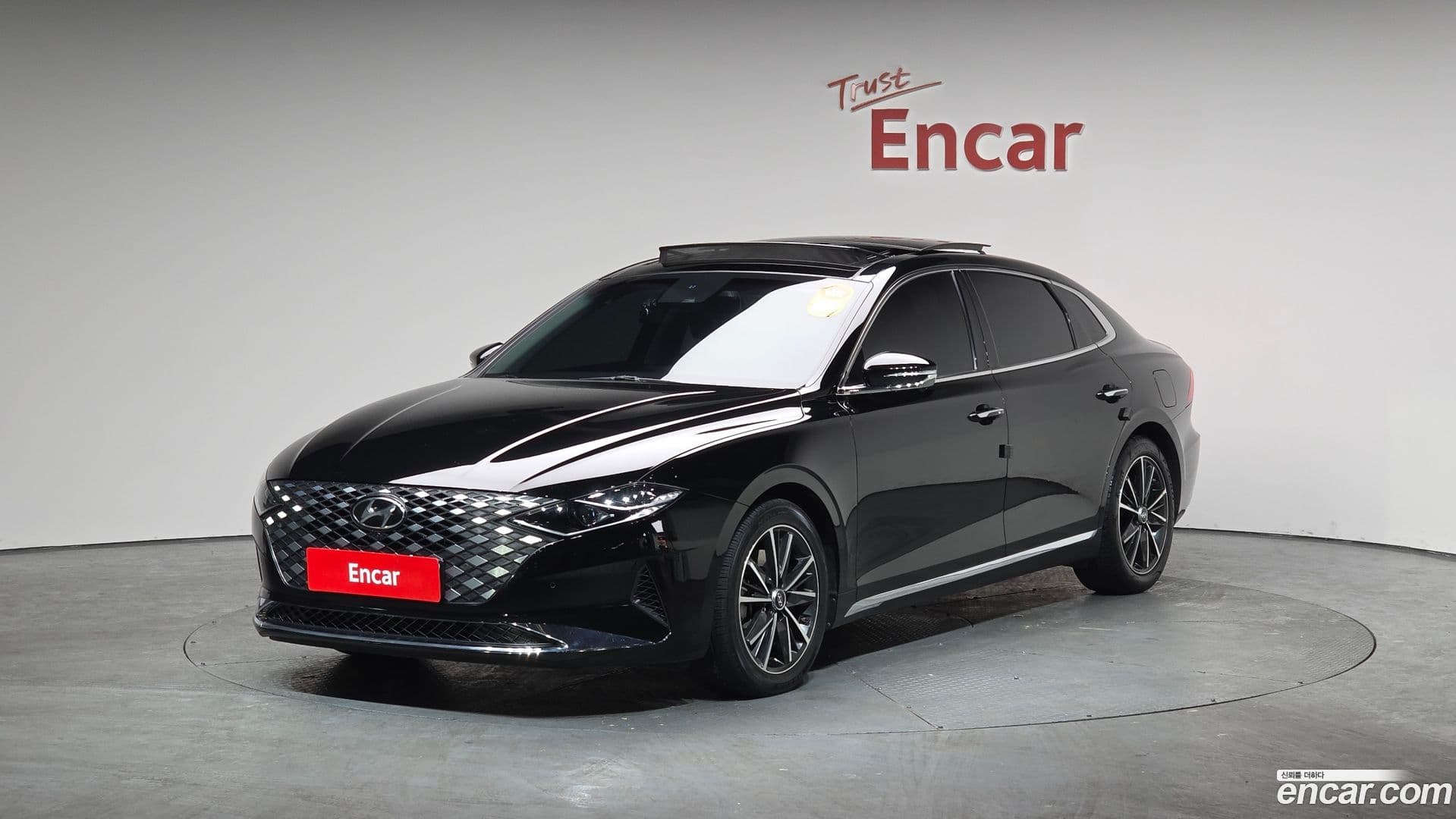 Main__Slider__Photo:Grandeur Hyundai 2020.5-0