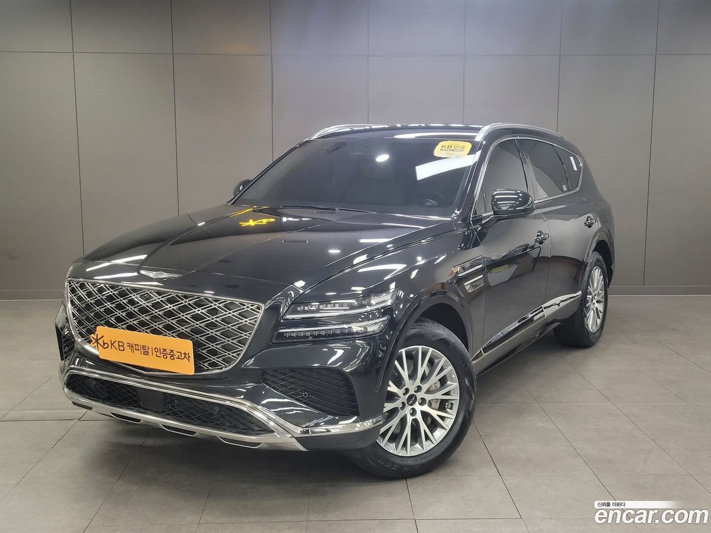 Main__Slider__Photo:GV80 Genesis 2025.1-0