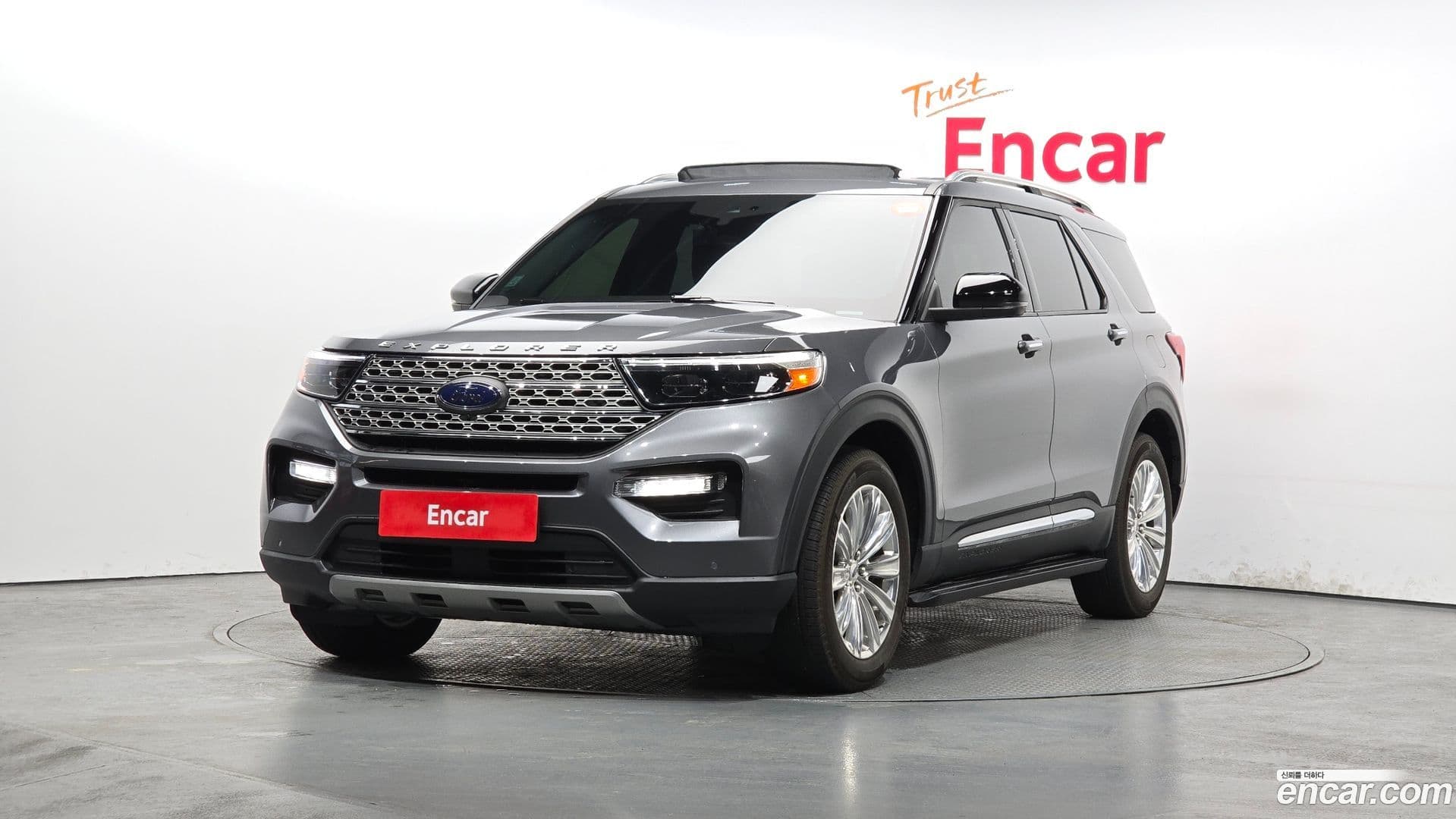 Main__Slider__Photo:Explorer Ford 2021.10-0